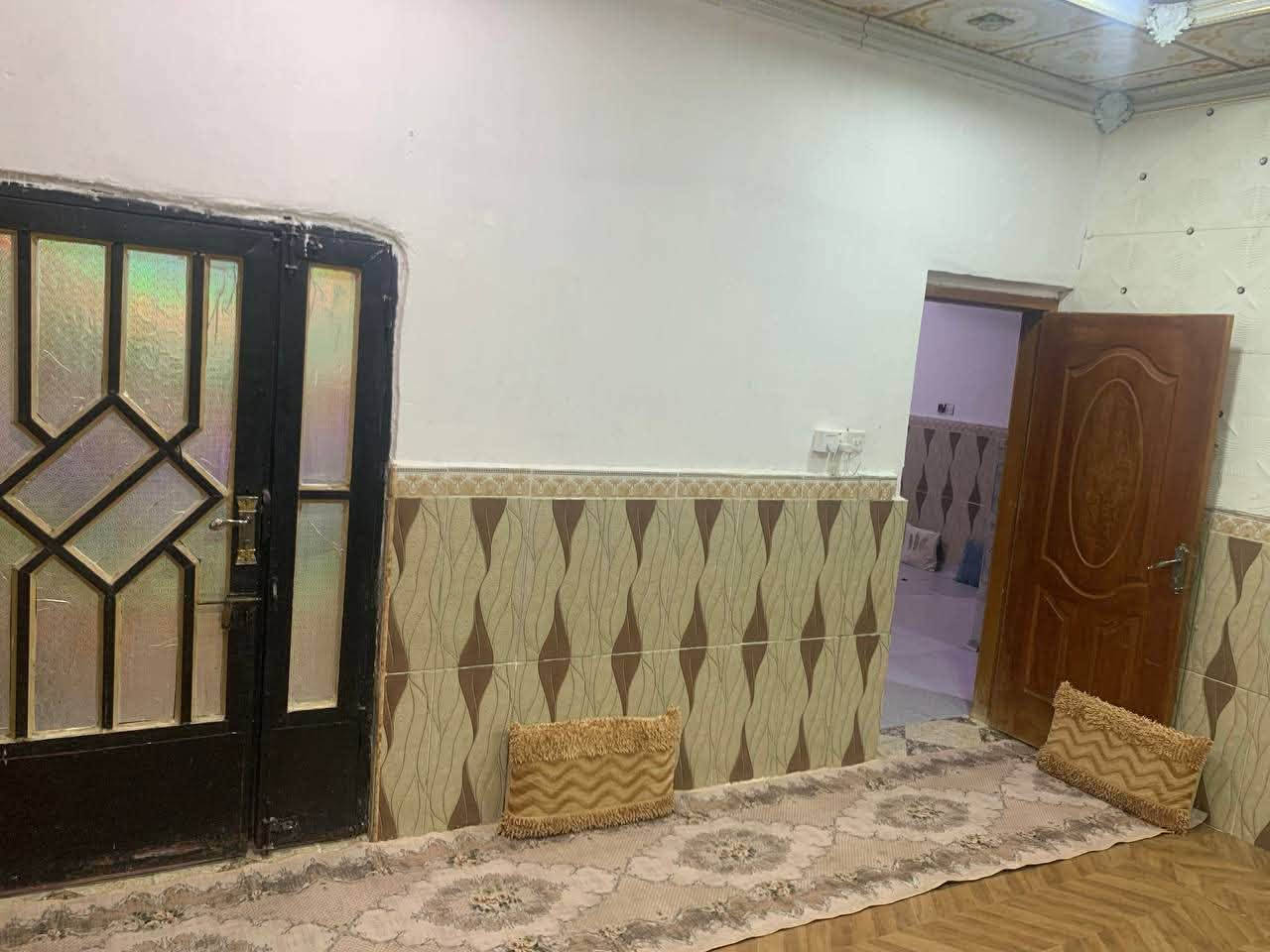 بسم الله الرحمن الرحيم 
 

فرصه مميزه للشراء 

بيت للبيع بسعر مناسب معه توفر جميع الخدمات 

التفاصيل 

#المساحة 100 متر

#السعر :65 بي مجال  

#نوع العقار :طابو صرف زراعي وكاله من ابو الأرض 
والأرض تابعه لولاد عامر يعني من ناحيه الأصوليات نام وراسك بارد 

#موقع : ابو الخصيب العوجه النزيله شارع ابو حسين الخياط أو شارع أولاد عامر

#الرقم   ***********

البيت طابقين 

الطابق الأول 
بي غرفه وديوانيه ومطبخ حار وبارد وصحيات خارجيه وداخليه

الطابق الثاني 
بي غرفه على طول البيت ومخزن وبيتونه للعلم الطابق الثاني سندويج 

#انتباه : انه مو ابو عقار انا المالك
