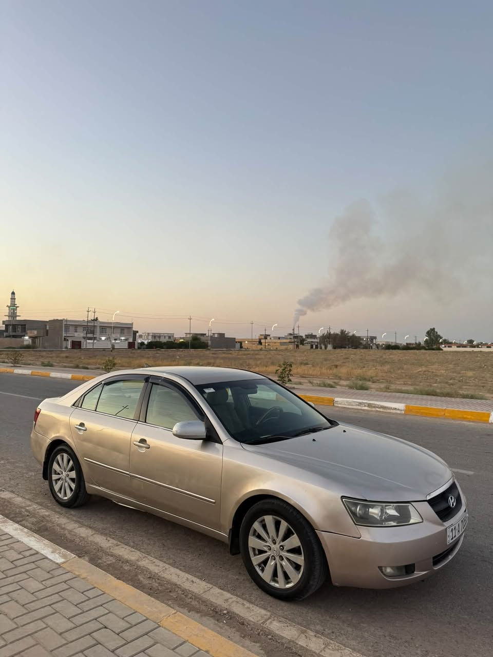 السلام عليكم للبيع فقط بدون مراوس 
هونداي سوناتا 2007 وارد أمريكي رقم بغداد دولي باسمي سنويه و هزه و ارقام كله جديد شرط تحويل ثاني يوم محرك V6 حجم 3300 محرك كير محرك بدون لا تنقيص و لا تبخير فقط بيهاا خربطه شويه تخم تاير قبل 10 أيام شديته جديد صدر خلفي و امامي جديد باتري جديد تبريد ثلج تدفئه نار السياره ضررها الهلال الخلفي فقط مال امريكا و بيهاا رشات بالحزام فقط اثر جراد اني ابيع احزام شرط بدون قطرة دواخل  السياره جديده و مال جناي شرط ترايهاا زيرو وين ما يعجبك اطلع بيهاا 
المكان صلاح الدين 
السعر 73 وبيهاا مجال للطيبين  و اعتذر عن الاقساط و الوعده و اللي يحب تفاصيل اكثر الاتصال على الرقم 
***********
***********
