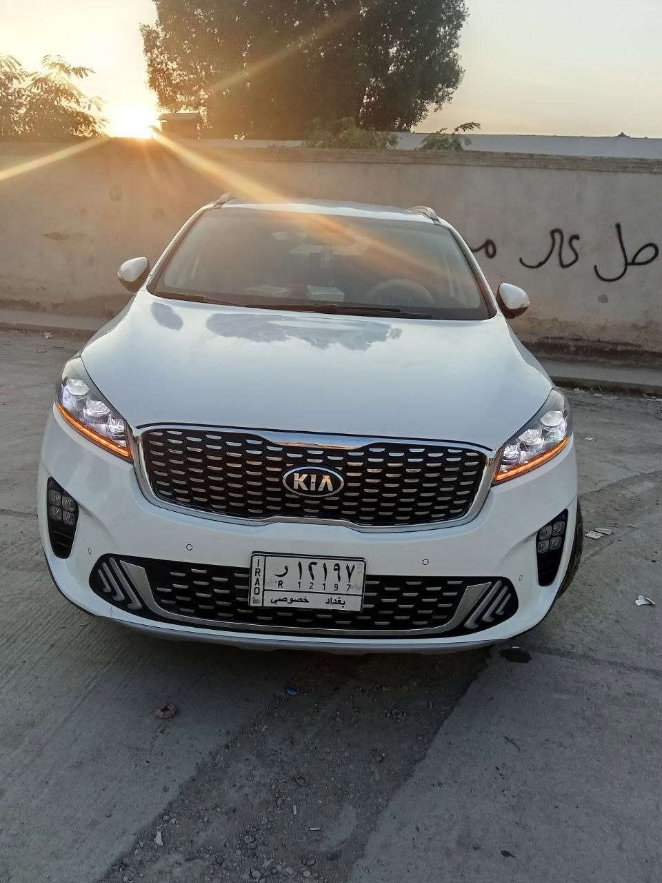 كيا سورينتو 2020 للبيع خليجي  رقم بغداد 
ماشية 34 الف نظيفة كلش مواصفاته معروفة قمارة حديد 

بيه بارد جاملغ ايسر اقل شبر وصبغ اقل ربع دعامية بيه 3 شخوط و شخط مكحل 

سيارة مطلوبة للمصرف بإسم دكتورة عندها التسديد كامل تستلم السيارة مع مستمسكات تكدر تطلع وين متريد باقي سنة و 9 اشهر وتصير حرة وتتسجل باسمك 
للاتصال : ***********
