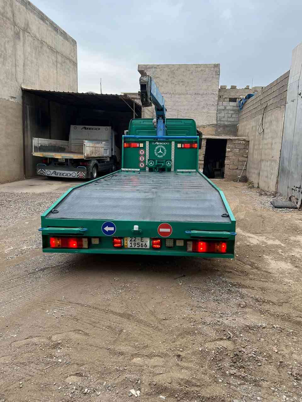 موديل ٢٠٠٢ • تايرات جداد • مكفول محرك وكير