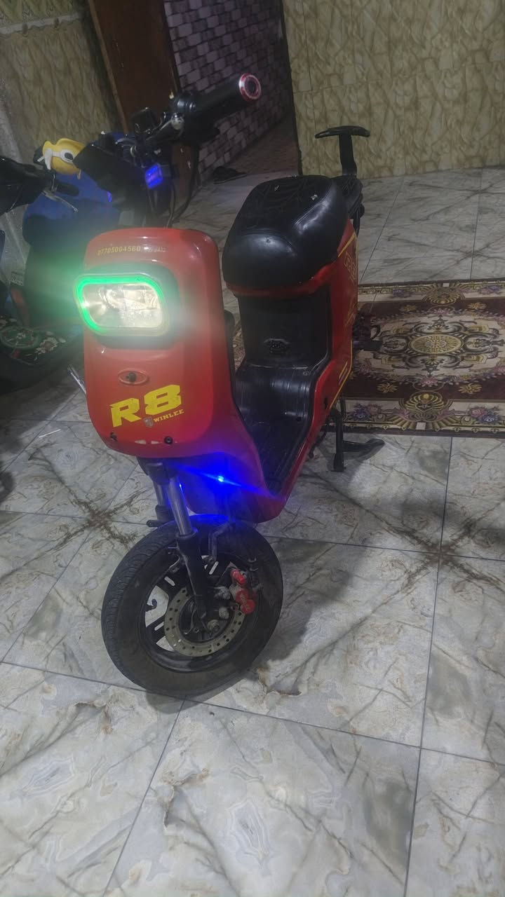 R8 • ٥ بطاريات • نظيفة ٨٥٪