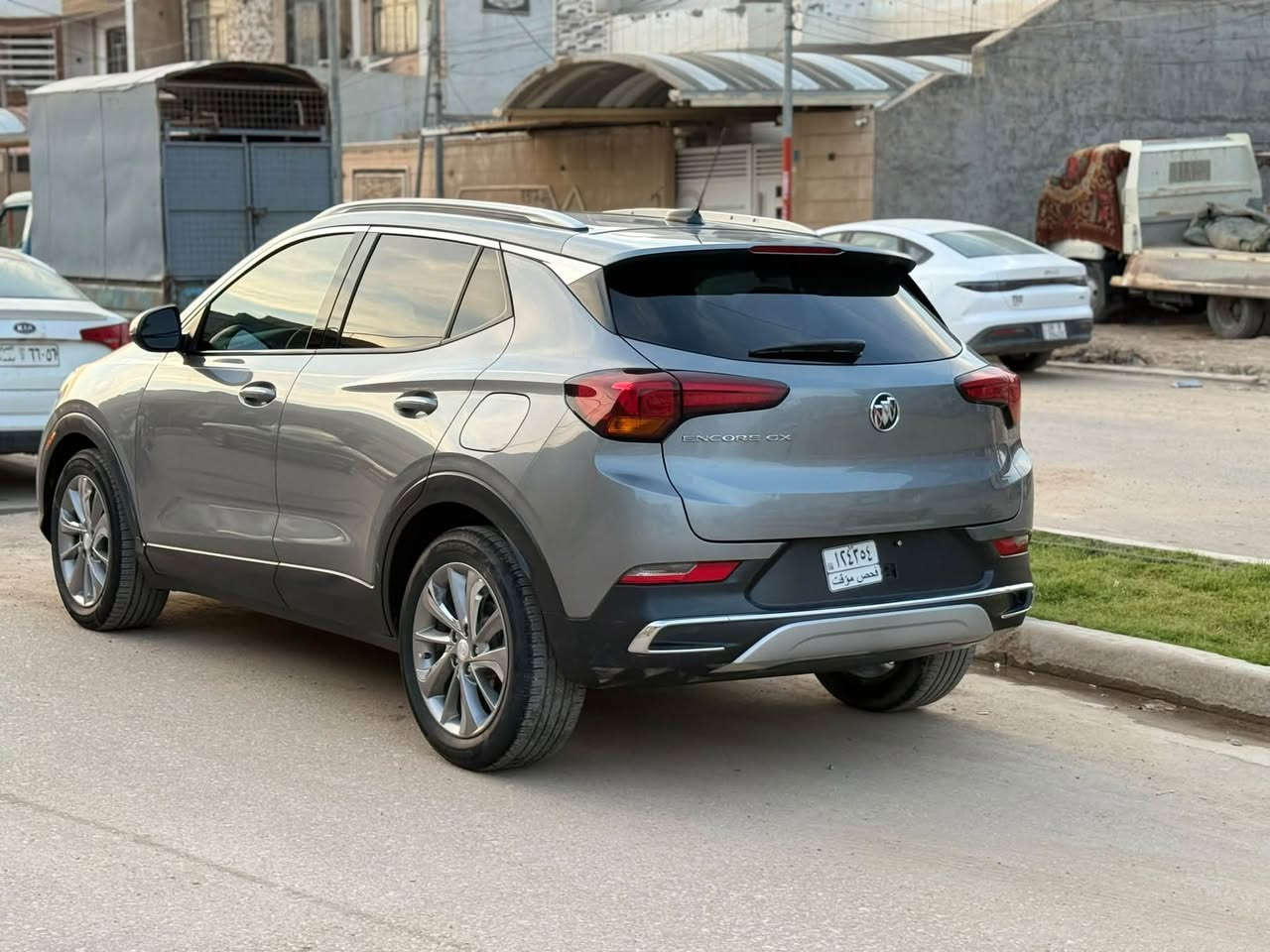 🔥 للبيع Buick Encore GX 2023 — فول مواصفات 🔥

إذا تدور على سيارة فخمة، اقتصادية، عملية وبنفس الوقت مواصفاتها عالية… هاي الـ Buick Encore GX 2023 تستاهل تشوفها 👌🔥

🇺🇸 Buick Encore GX 2023
🏁 شركة GM — صناعة أمريكية
✨ فول مواصفات

🔹 محرك 1.3 Turbo — 3 سلندر
🔹 تشغيل عن بُعد
🔹 4 بصمات
🔹 بصمة تشغيل + فتح الأبواب
🔹 فتحة سقف
🔹 جنطة كهربائية تفتح بالحساس عن طريق القدم 👟
🔹 سايد بريك بصمة / إلكتروني
🔹 مقاعد جلد أسود فخمة
🔹 مقاعد كهربائية
🔹 تدفئة وتبريد للمقاعد
🔹 Memory للمقاعد
🔹 شحن لاسلكي 📱
🔹 شاشة معلومات وعرض على الجام الأمامي HUD
🔹 تحكمات متعددة الاتجاهات
🔹 رادارات وحساسات للجهات
🔹 نظام المحافظة على المسار والتنبيه عند الانحراف
🔹 حساسات خلفية
🔹 بانوراما ☀️
🔹 إضاءة LED نهارية وليلية
🔹 لايت عالي وواطي
🔹 إشارة ترحيبية
🔹 ويل كب كروم 18 إنج
🔹 وبها مواصفات إضافية هواي تخليها من السيارات المميزة بفئتها 🔥

✅ السيارة بدون رقم
✅ تترقم بأي محافظة
✅ مدفوع الكمرك والضريبة
✅ مكينة + كير + حدادية + كهربائيات كاملة
✅ السيارة تقرير بدون نسبة
✅ جاهزة للتسجيل والاستخدام

💰 السعر: 135 ورقة 
💵 وبيها مجال للشراي

📍 المكان: بابل  – حله 

📞 للاتصال:
***********

💬 واتساب:
***********

🔥 السيارة مو مجرد شكل… مواصفات وفخامة وراحة واقتصاد، والجاد يتفضل يشوفها ويفحصها بنفسه.

📲 للي يعرف بالـ Encore GX، هاي المواصفات تحچي عن نفسها.
