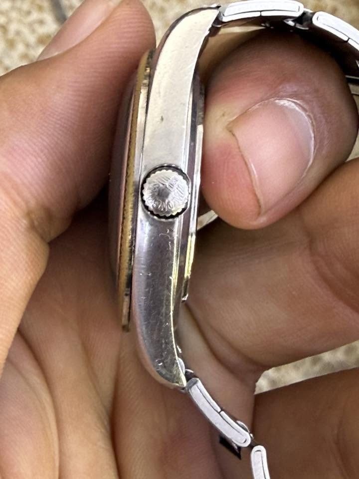 مجموعة ساعات سويسرية
عدد 5 قطع
لونجين اتوماتيك/ رومر اتوماتيك /اتيرنا اتوماتيك
شغالين مضبوطين 
نظافة الساعات  عالية جدا جدا 
الاسعار مختلفة 
كل ساعة سعر 
يوجد توصيل لجميع المحافظات
