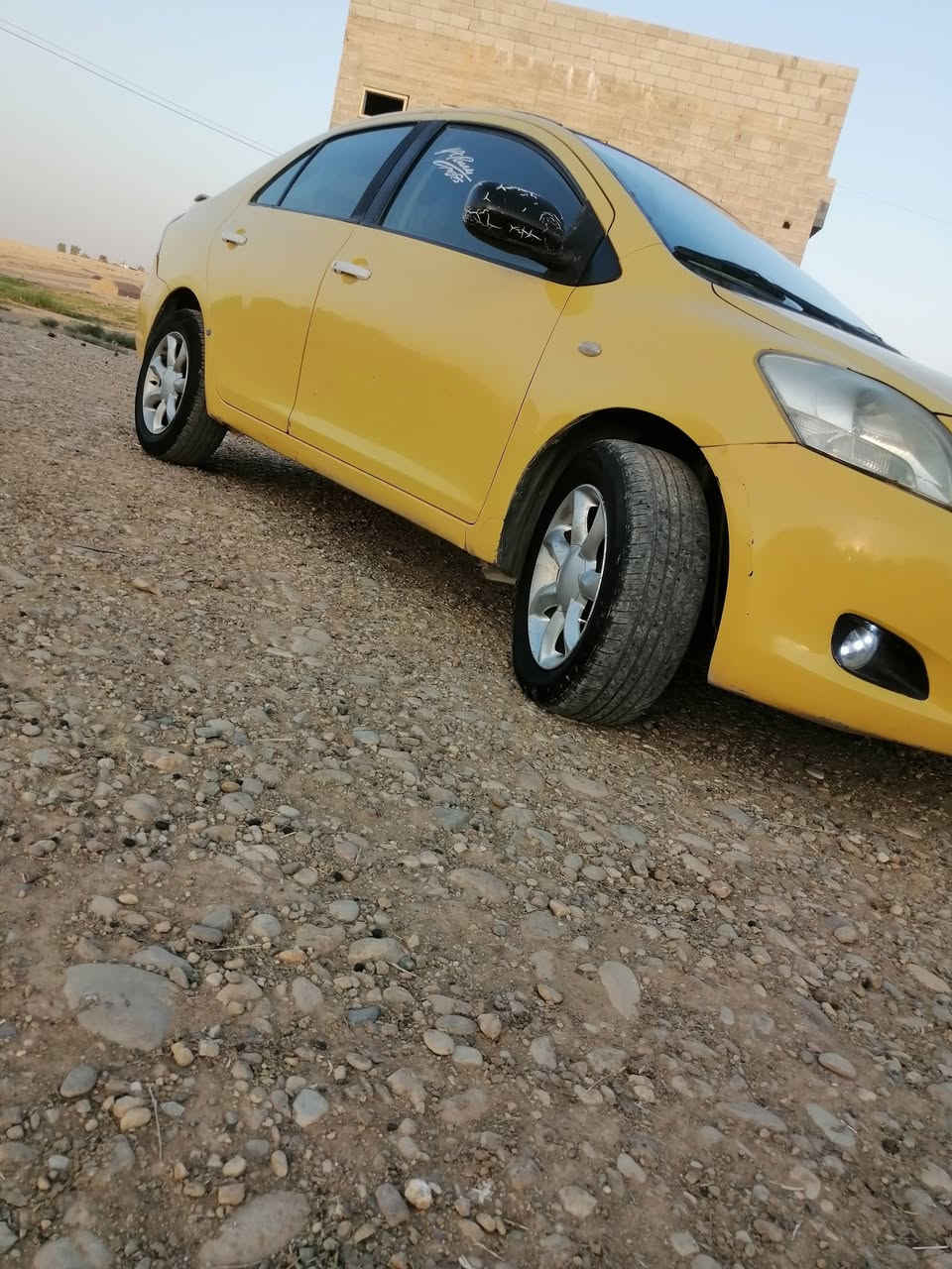 السلام عليكم 
تويوتا يارس تكسي 2008
بسمي مصفره كامل 
كير عادي محرك 16
بي صرف معجون 
مكانات مال تكسي 
ضرر خفيف بل براكيت الكدام بدون شواصي 
دواخل جدد بدون ضرر
ويل كب 70بل ميه 
دخل جلد مغلف 
رقم نينوى دولي كابون بيها 
للستفسار اكثر اتصال 
عل رقم ***********وتساب 
***********وتساب 
السعرر 63 وبيها مجال قليل
