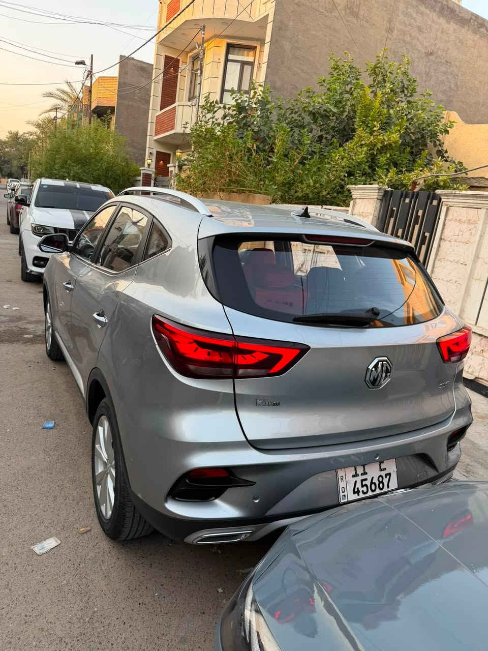 Mg zs 2024 كفاله عامه بدون صبغ اخت زيرو
ماشيه 39 KM 
بدون نقص نهائيا استخدام بسيط مستخدميها
السيارة بصمات عدد 2 
117ورقه وبيها مجال 
بيها بارد بسيط بلباب فقط 
العنوان / الدورة الميكانيك
***********
