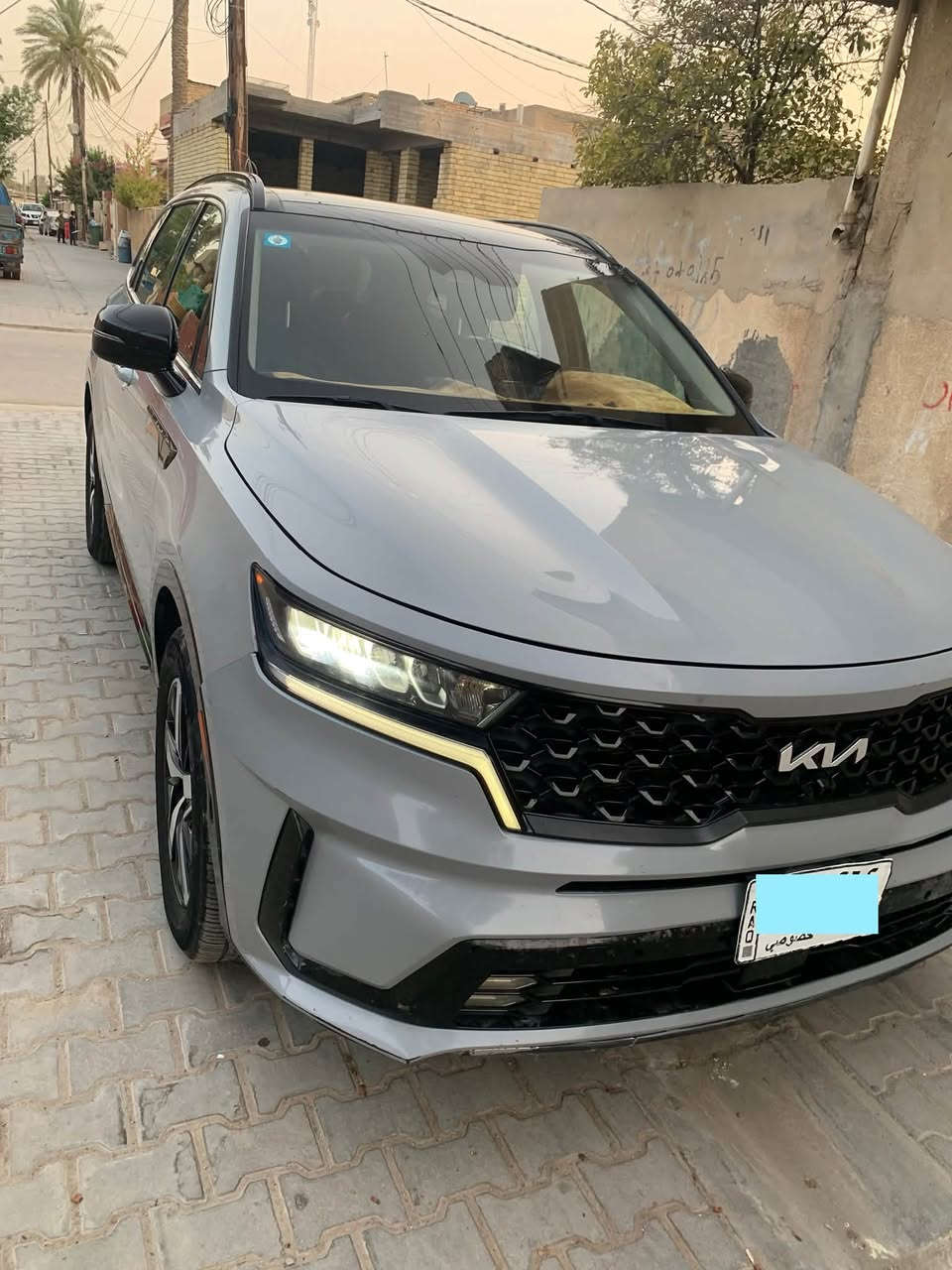 🚘✨ للبيع كيا سورينتو 2022 ✨🚘

السيارة وارد أمريكي، نظيفة ومرتبة وجاهزة للاستخدام✅

🔹 المعلومات الأساسية:

▪️ الموديل: كيا سورينتو 2022
▪️ المحرك: 2.5 بنزين – 4 سلندر تيربو 
▪️ الدفع: رباعي AWD
▪️ اللون: سمنت
▪️ المقاعد: جلد – 7 راكب
▪️ حادثها بچم
▪️ الرقم: بغداد خصوصي

⭐ المواصفات:

✅ سقف بانوراما
✅ 3 صفوف مقاعد
✅ مقاعد كهربائية ومدفأة
✅ شاشة وبصمة ومفتاح ذكي
✅ تشغيل عن بُعد
✅ كاميرا خلفية وحساسات
✅ رادار ومراقبة النقطة العمياء
✅ مثبت سرعة
✅ تحذير مغادرة المسار
✅ نظام صوت Bose
✅ تكييف أوتوماتيك
✅ مصابيح LED وكشافات ضباب
✅ مانع انزلاق وثبات إلكتروني
✅ فرامل توقف إلكترونية
✅ حساسات ضغط الإطارات
✅ أوضاع قيادة متعددة
✅ تحكم بالنزول من المنحدرات
✅ تحكم صوتي ونظام حماية من السرقة وحماية الاطفال

📍 الموقع: بغداد
💰 السعر: [180] وقابل للتفاوض 
📞 للاتصال: ‭ ‭***********‬
