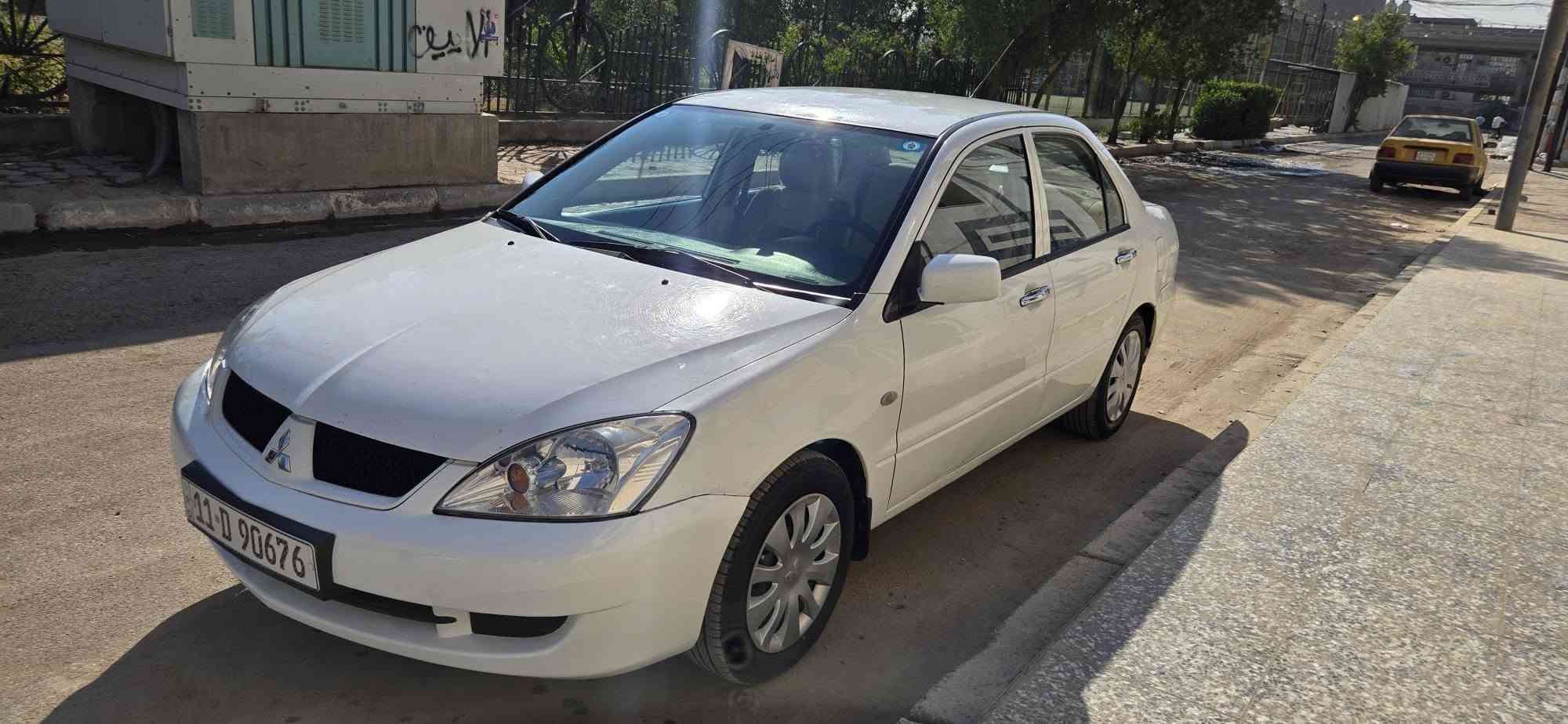 سلام عليكم لانسر الشركة العامة ٢٠١١باسمي مشروع وطني رقم نكليزي سيارة جاهزة تخم تاير صدر نضيف سنويه مجددها لحد ٢٠٣٠ تبريد مكينه قبق اسود لاتنقيص ولا بخار سيارة بيها الهلالات الخلفية معمرات وبيها بارد قليل بمكانين مكاني بغداد شهداء العبيدي رقمي ***********
