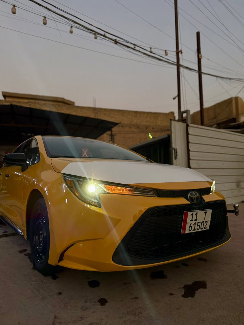 السلام عليكم كورلا 21 وارد امريكي محرك 1800 المرغوب Le حادثها موضح بلصور سياره جاهزه للاخير ماتصرف عليها كلشي ماشيه 82 فقط  مواصفات معروفه تحكمات وشاشه وكامره سايد بريك بصمه هزه جديده ورقم جديد وبسمي تحويل ثاني يوم السعر 137 والشراي يدلل مكاني بغداد سريع حي العامل *********** وبي واتساب وخادم للطيبين .
