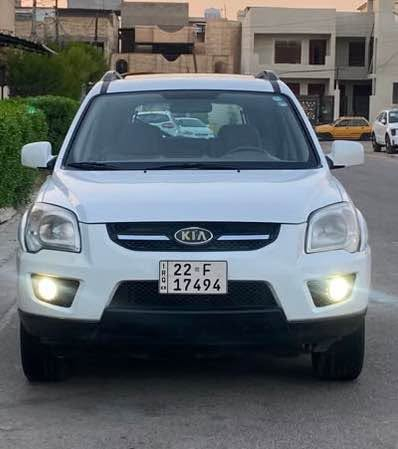 السلام عليكم 
للبيع كيا سبورتج 2010
المحرك 2000
فتحه سقف 
 خليجي
الداخل بيجي 
ماشيه 130 الف km
السيارة گير ومحرك وتبريد مكفولات
التبريد ثلج 
رقم أربيل الجديد سنيه 2030  ( باسمي )
مكان السياره بغداد العامريه
السيارة جاهزه من كلشي
السعر 120 وبيها مجال جدا بسيط
***********
*********** بغداد, العراق
