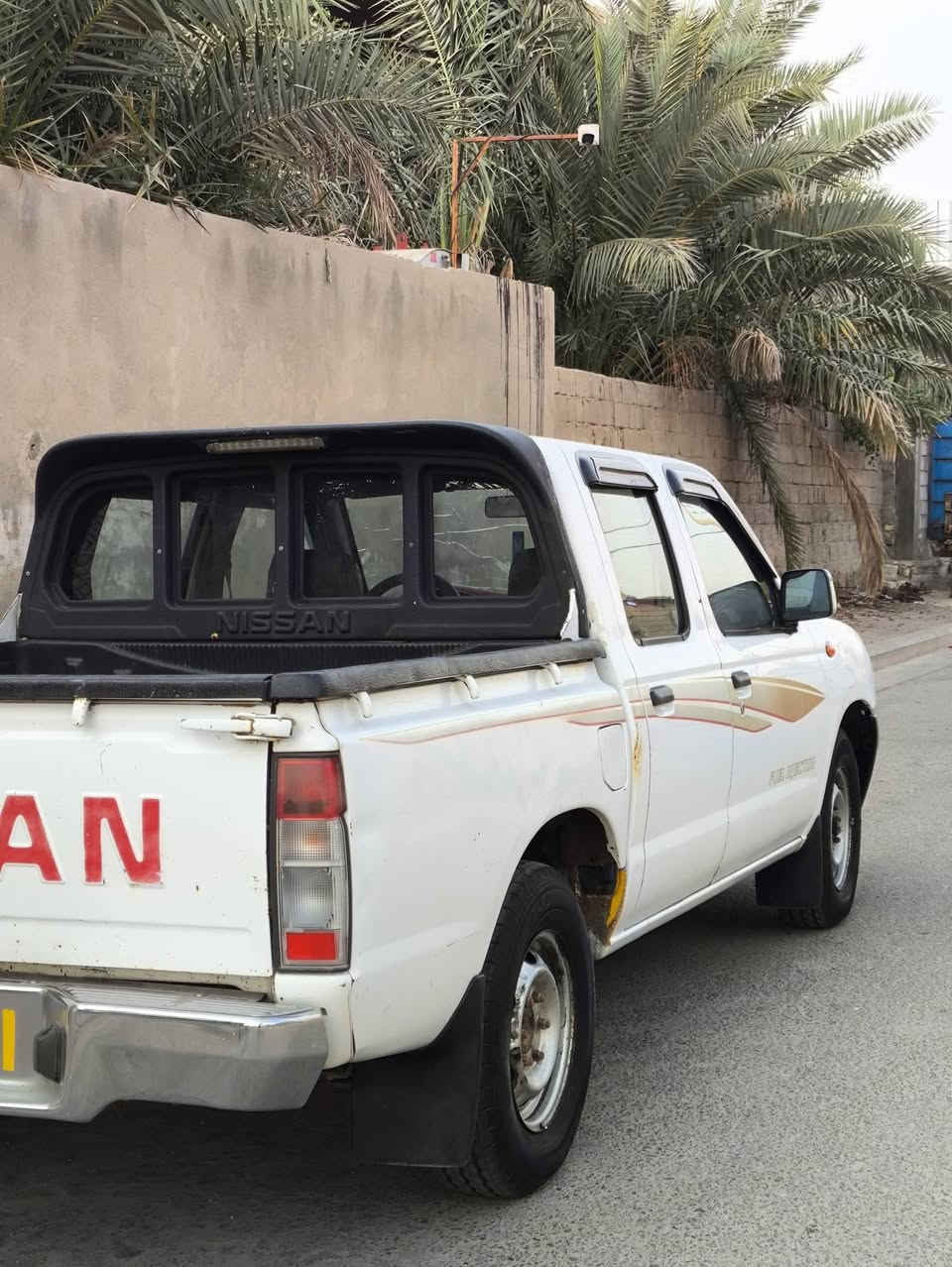 نيسان بيك أب شبوط ياباني
موديل السيارة 2009 
گير مكينة مكفولة السيارة 
تخم تاير حدادية جديدة 
رقم السيارة بصرة تحويل ثاني يوم 
مكان السيارة البصرة
السعر 120
الرقم : ***********
