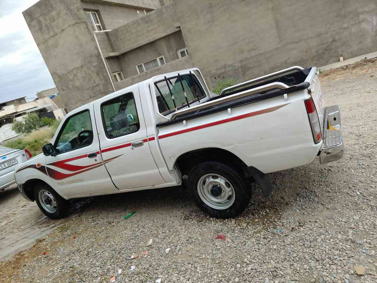 بيك اب نيسان موديل 2007 تبريد لةكةل سويج تةقة و رةقة بةش تةنيا بونيتي بوياخة و بي ناو كرتنةوة دوبارجه ساردي هةيه تةنها دةركاي دواوة و بودي كةيةتي شوين كركوك بو زانياري زياتر بةيوةندي بكةن *********** كركوك, العراق
