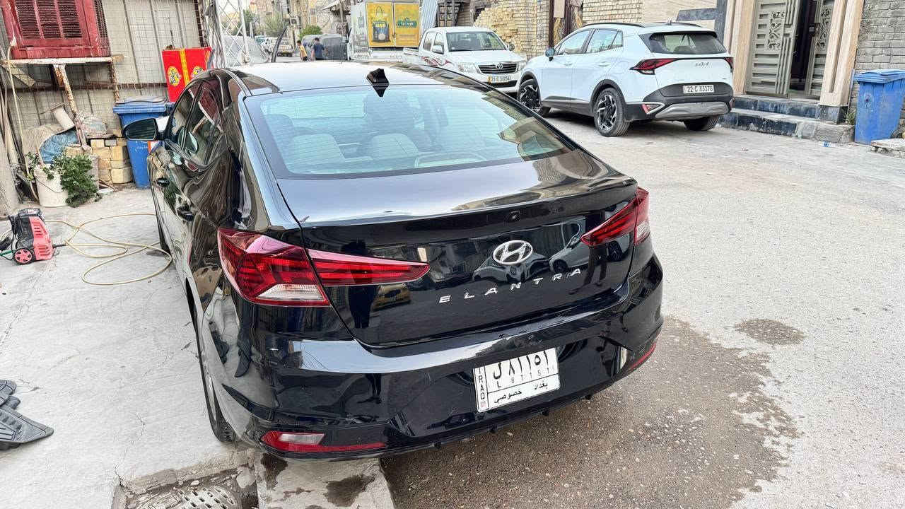 السلام عليكم الانتره 2019 امريكي رقم بغداد لون اسود
معوقين شهر 11 تصير حره 
حادثها بنيد تبديل وجاملغ الايمن 
مواصفاتها
تحديد مسار
مانع انزلاق
رادار جانبي +خلفي 
السعر105وبيها مجال  
للاستفسار الاتصال على الرقم 
مكاني بغداد حي جهاد 
***********
