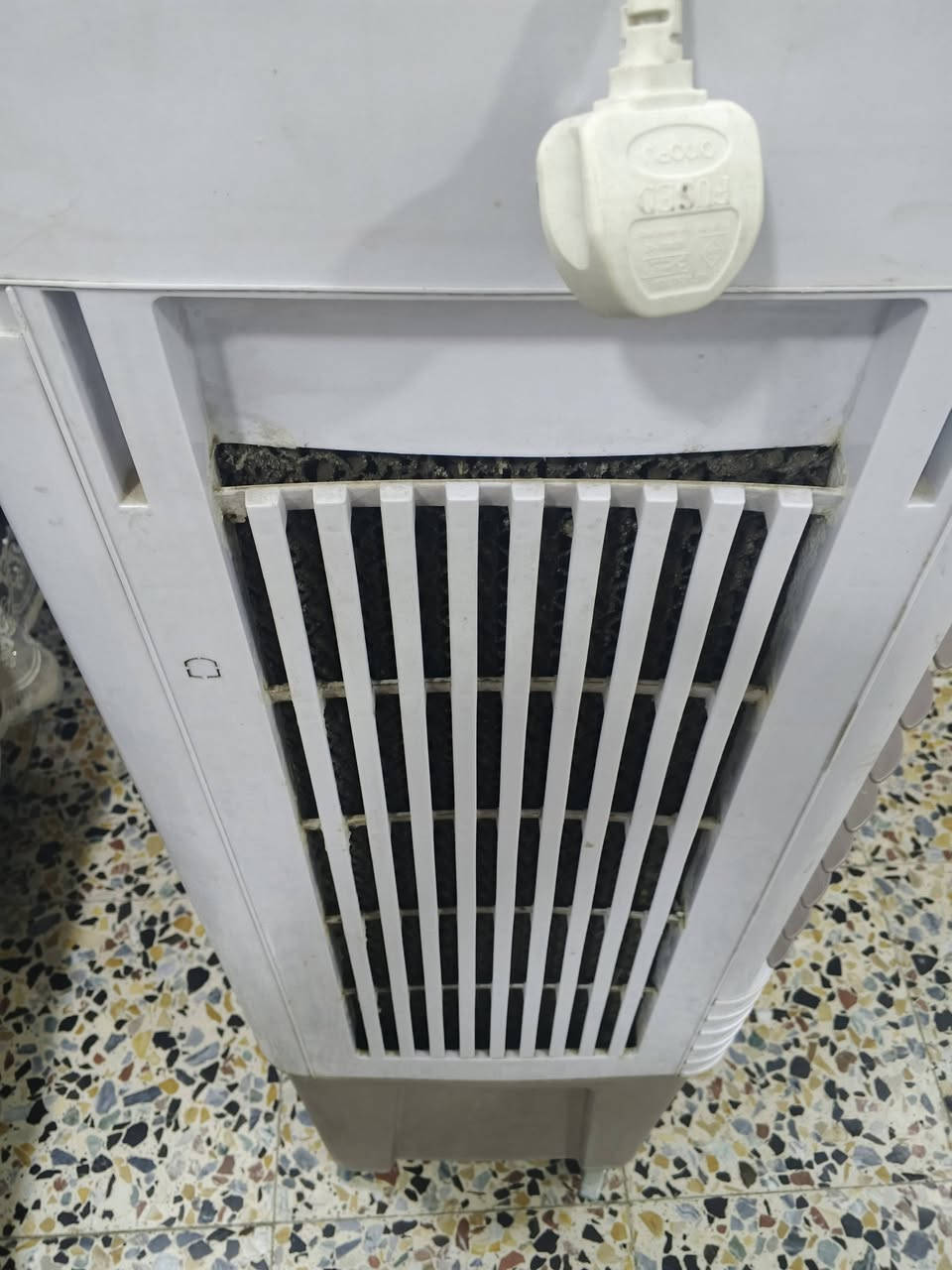سلام عليكم مبرده للبيع سعر 80 وبيها مجال قليل  ***********
