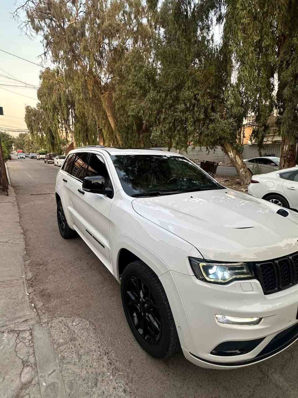 سلام عليكم شباب لبيع جيب موديل 21 خليجي بيضه سياره كفاله السياره فول موصفات 1/1 شركه هارلم اس رقم شمالي ماشيه141مكاني بغداد سعر 320 رقمي *********** ابو علي
