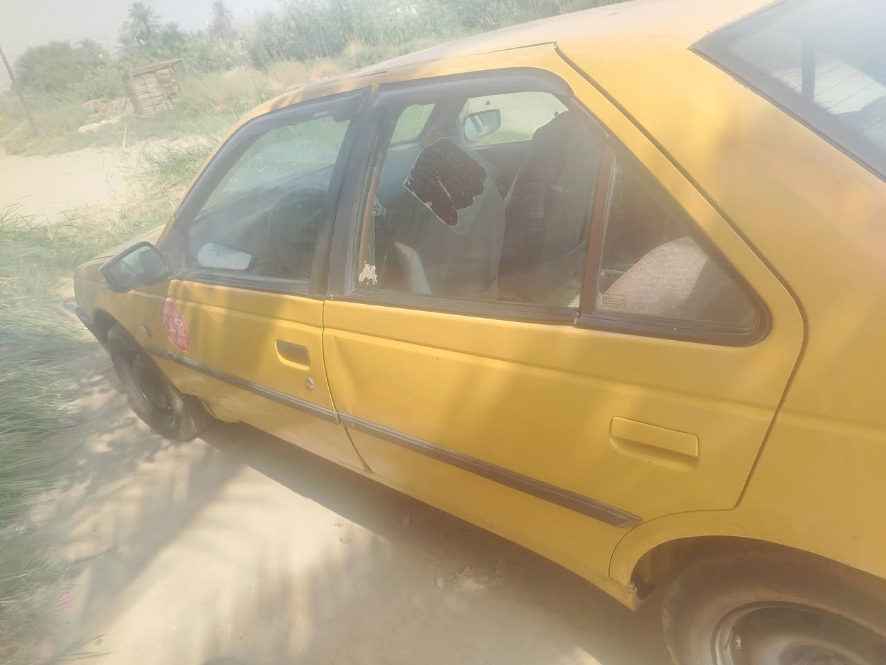 بيجو ٤٠٥ • ٢٠١٢ • محرك مكفول سنوي