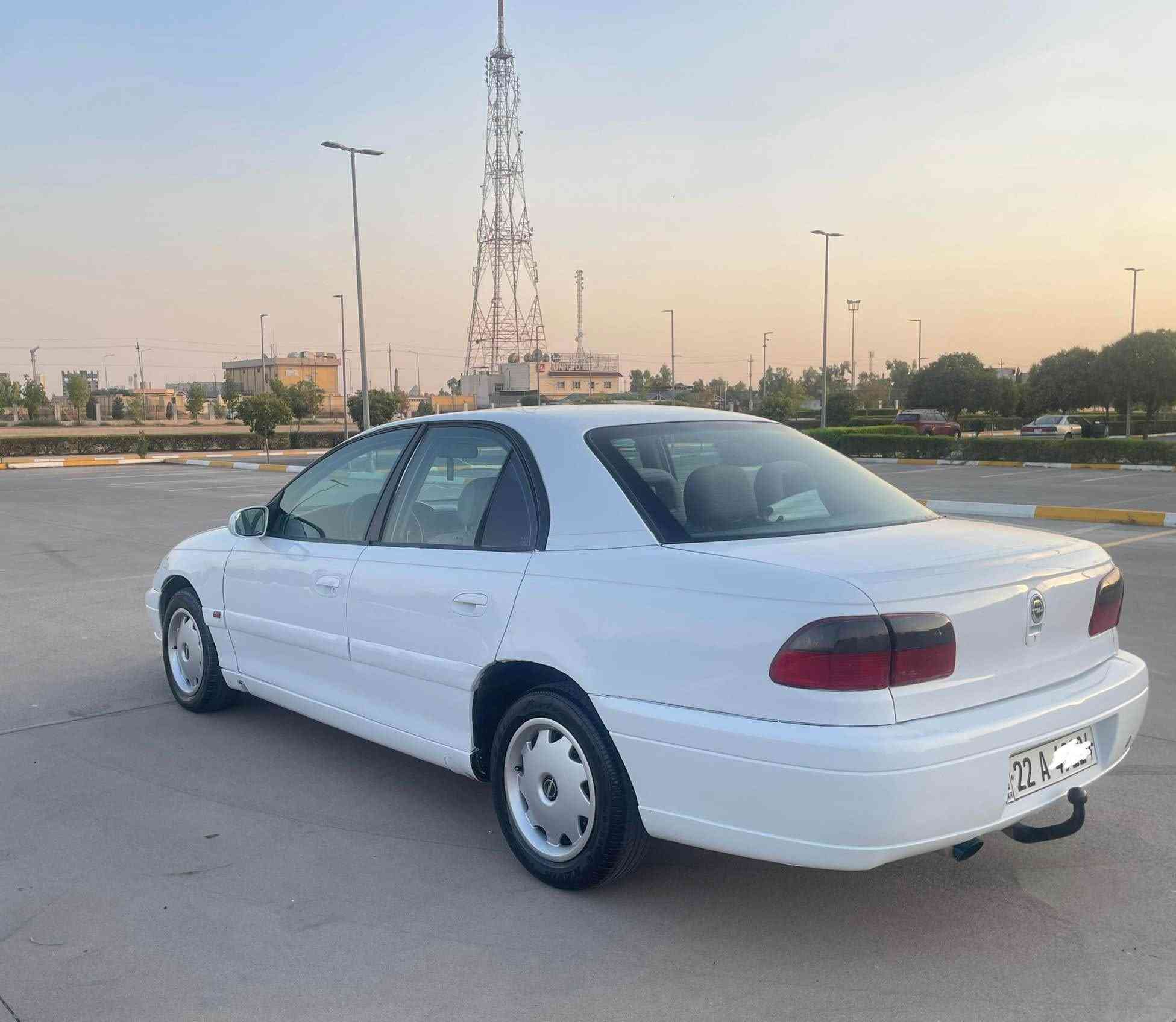 موديل 1995
گير توماتيك 
مه كينه جوار پستنه 
جوار جام كاره باى 
ئاوينه كاره باى 
ته بريدى ساردى ايش ده كا به شرته 
بى ليدرانه 
رقمو سنوى نوى  تا 2030 
سعرى 45 وه رقه مه جال 
سه ياره كه له هه وليره 
به ناو كردن به شرته 
گيرو مه كينه به شرته 
ژماره ته لفون 
0️⃣7️⃣5️⃣0️⃣6️⃣7️⃣1️⃣7️⃣1️⃣7️⃣7️⃣
وه تسئاپ أربيل, العراق
