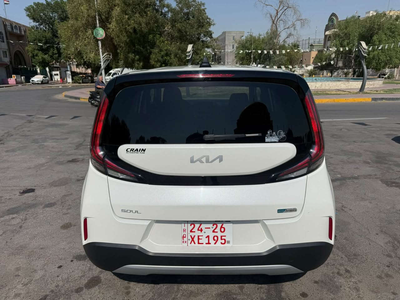 السلام عليكم كيا صول للبيع موديل ٢٠٢٥ الون ابيض مواصفات EX ماشية 26mi سيارة كلين حادثه دعامية فقط ومبدله نفس الون رقم ارييل مكينة ٢٠٠٠ المواصفات فتحة سقف تشغيل عن بعد بصمة كشنات تدفئة كامرة داواره تحكم ستيرن جهتين تحديد مسار اوتوهول رادار توقف ذاتي شاشة كبيرة مكاني بغداد للاستفسار *********** وصور الحادث مرفقه بالمنشور
