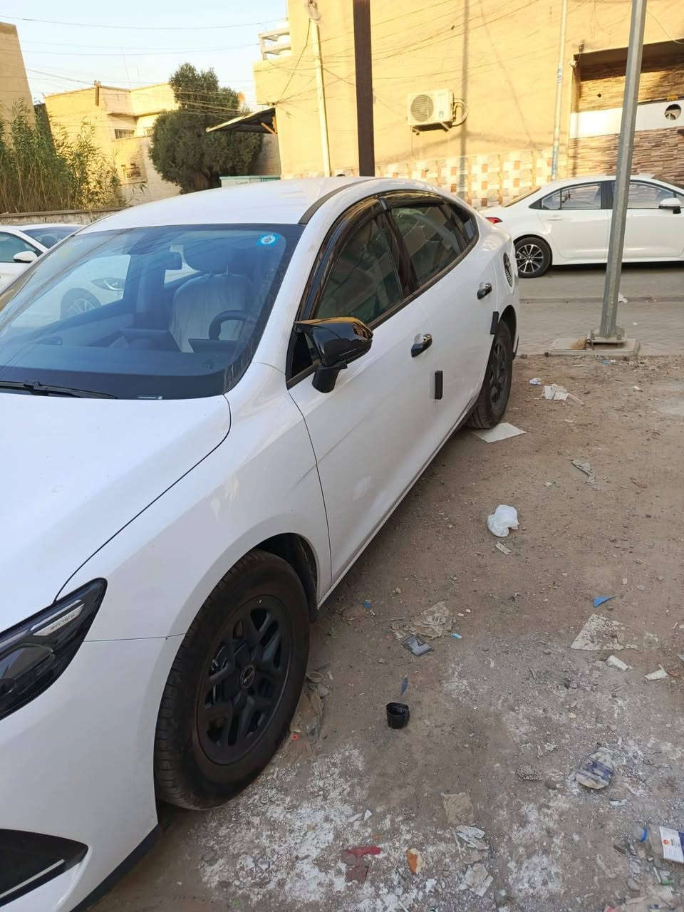 سيل 5 للبيع ماشيه 10000 كلي بيها رصعتين جاملغ الأيمن والايسر واحد رجعته بي دي ار وثاني موجود مكاني بغداد السعر 18750 وبيها مجال بسيط ***********
