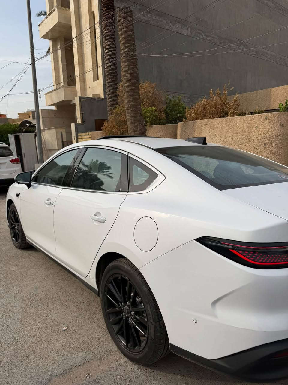 بي واي دي سيل5 • فول مواصفات • رقم بغداد