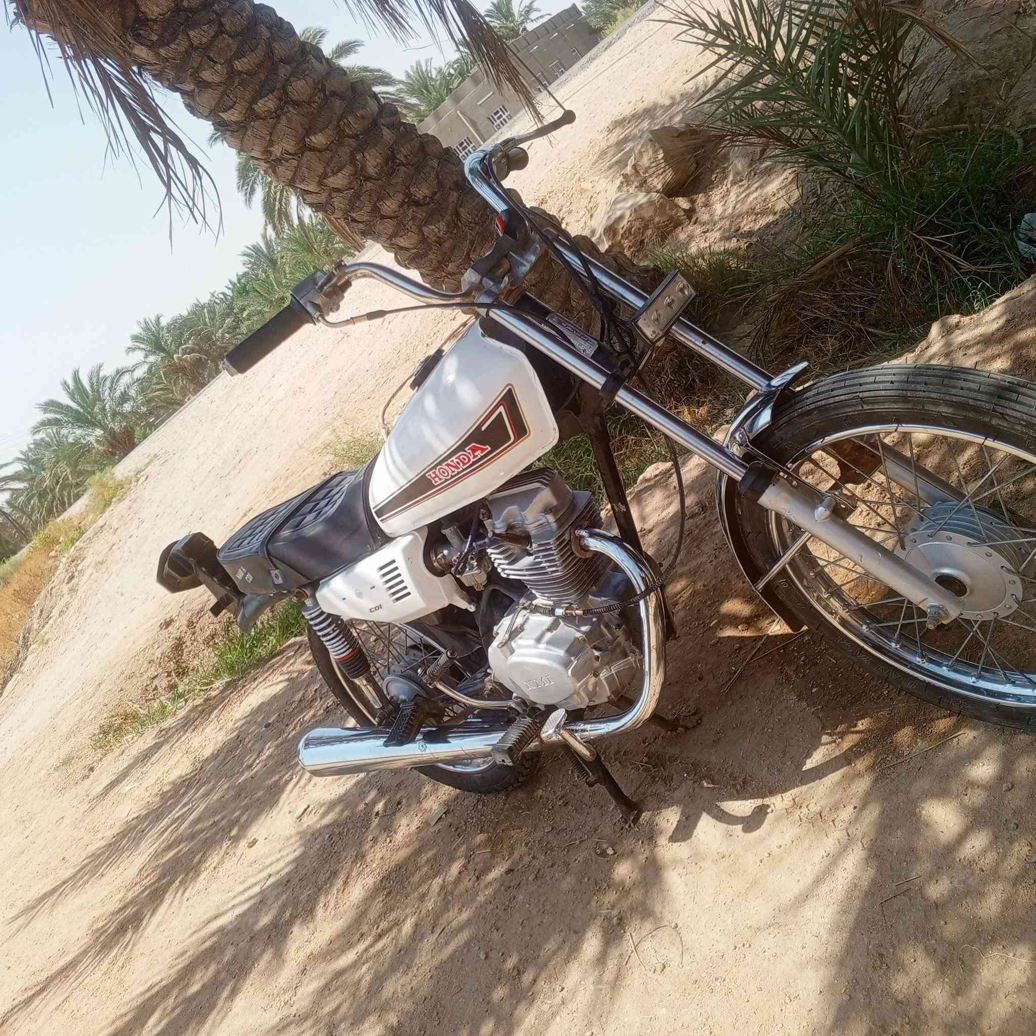 سلام عليكم دراجه نامه شلامجه اوراق اصولي موديل 19سعر خاص
متواجد ع خاص ع واتساب تريد تصال بكيفك ***********
