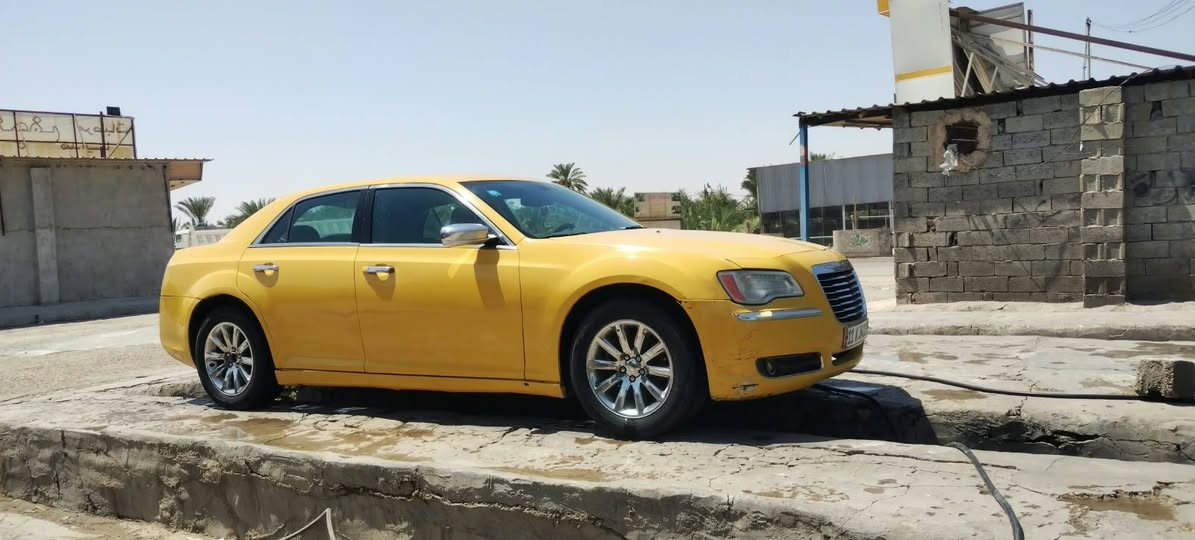 السلام عليكم 
للبيع أوباما 12 تكسي جاهزه رقم بغداد انكليزي بسمي مكينه وكير وكسن وحداديه وتبريد ثلج وتخم تاير خطه نجف عماره شاشه جبيره كير ماوس مكان سياره نجف ***********
