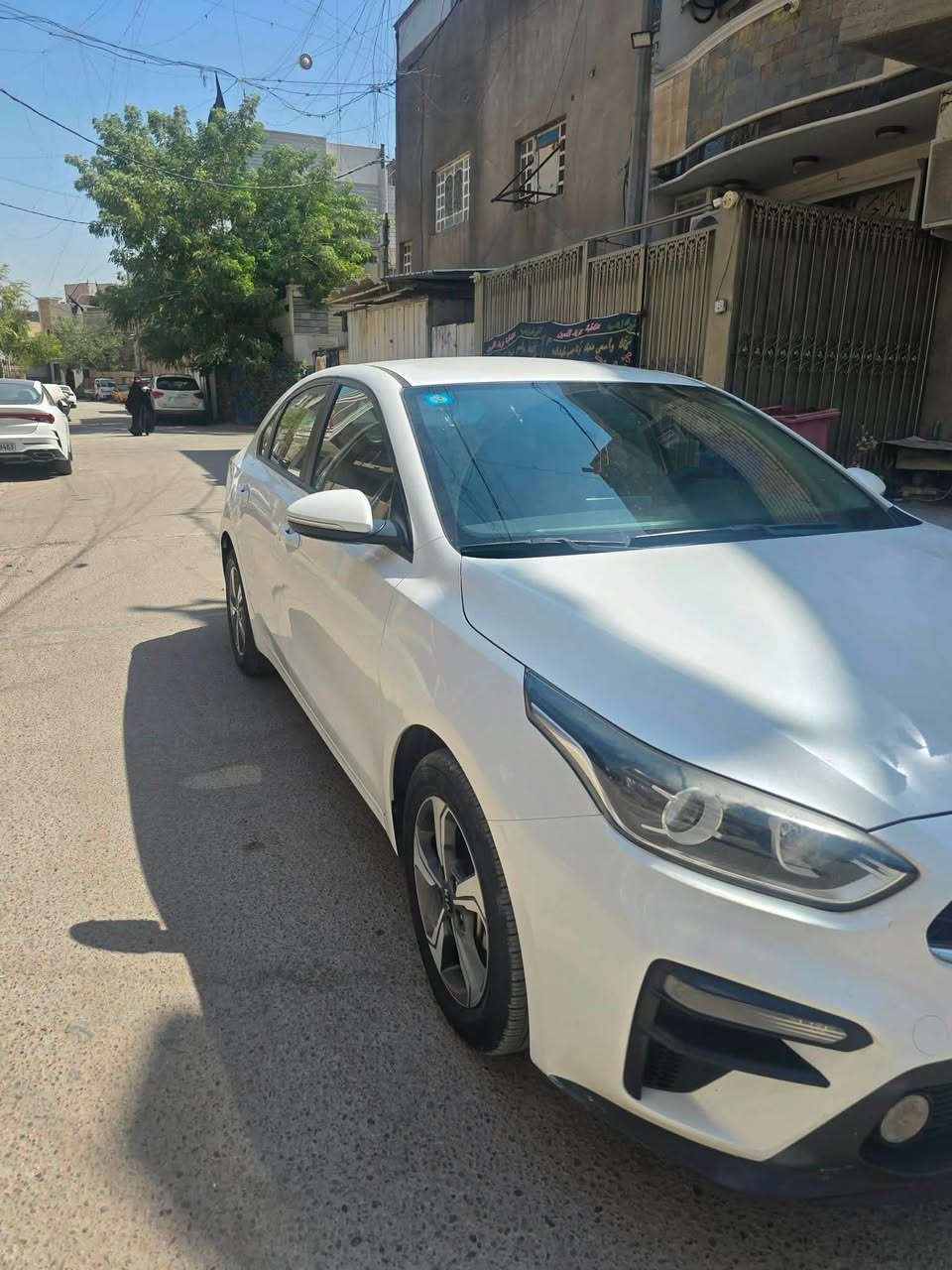 السلام عليكم للبيع
كيا سيراتو 
موديل 2019 
مكينه 1600 
ماشيه 98 KM
سياره كفاله عامه من صبغ تبديل بيها بارد شي قليل وتكحيل

رقم بغداد نكليزي تحويل مباشر 

لون ابيض صدفي 

مواصفات السياره 

تبريد قطعتين

داخل بيجي

اشاير مري ومري شفط

شاشه كامره

5 ويل كب

المكان الكرخ 
الاتصال هـ☎️ ‭***********
