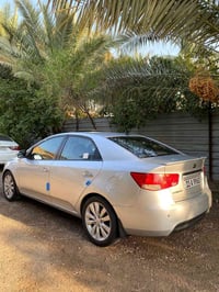 للبيع سيراتو موديل 2010 سيارة خليجيه مكفوله كفاله عامه من ناحيه الصبغ ...