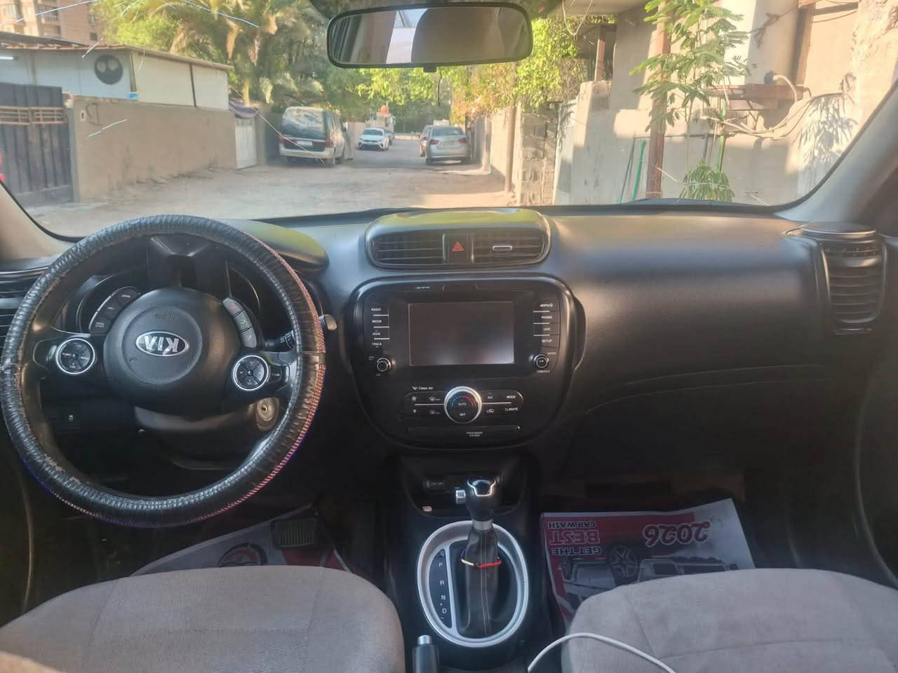 اسلام عليكم كيا صول للبيع موديل ١٩مكينه ٢٠٠٠امبدله المكينه حادث فقط دعاميات بيها اثر شخوط بسيطه رصعه للحاملات الاماي بسيط صدر جديد تبريد خير من الله السياره ماشيه٨٥حقيقي السعر ١٣٠ او بيها مجال هاذ رقمي اليحب يتصل ***********
