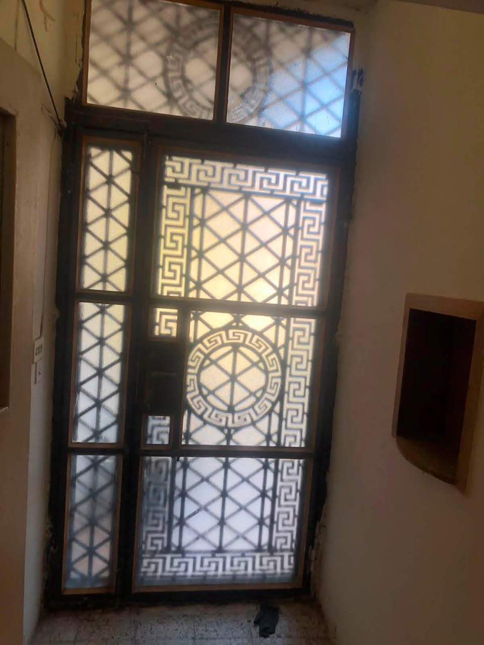 للبيع بغداد حي الجامعة  ***********

