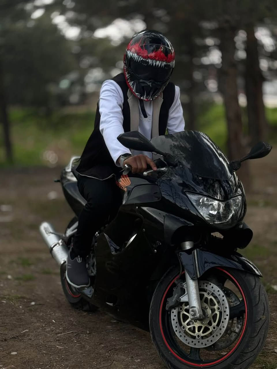 السلام عليكم هونداي F4i/600
2006
اوربي مكينه كبس 4بستم نضافه فول سرعه 300
كلشي بشرط تضرف سلف وتروح تايرات جددالسعر 24ورقه وبي مجال عنوان اربيل شقلاوه ***********
