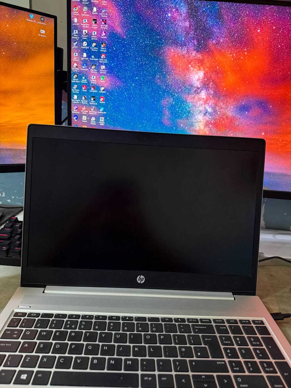 سلام عليكم لابتوب للبيع
موصفات 
الجهاز نضيف و بدون شاحنه 
I510210U 1.60hz
Ram 16 GB 
Storage 256 

السعر 250 الف و بي مجال استفسار اكثر خاص 
رقمي (***********)
