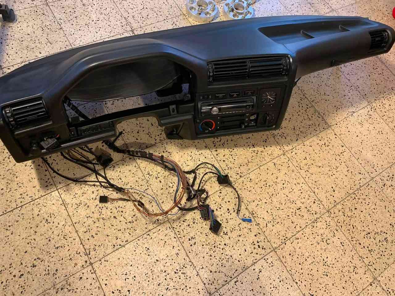 السلام عليكم غراض زعرة مكاني بغداد البلديات 
***********
