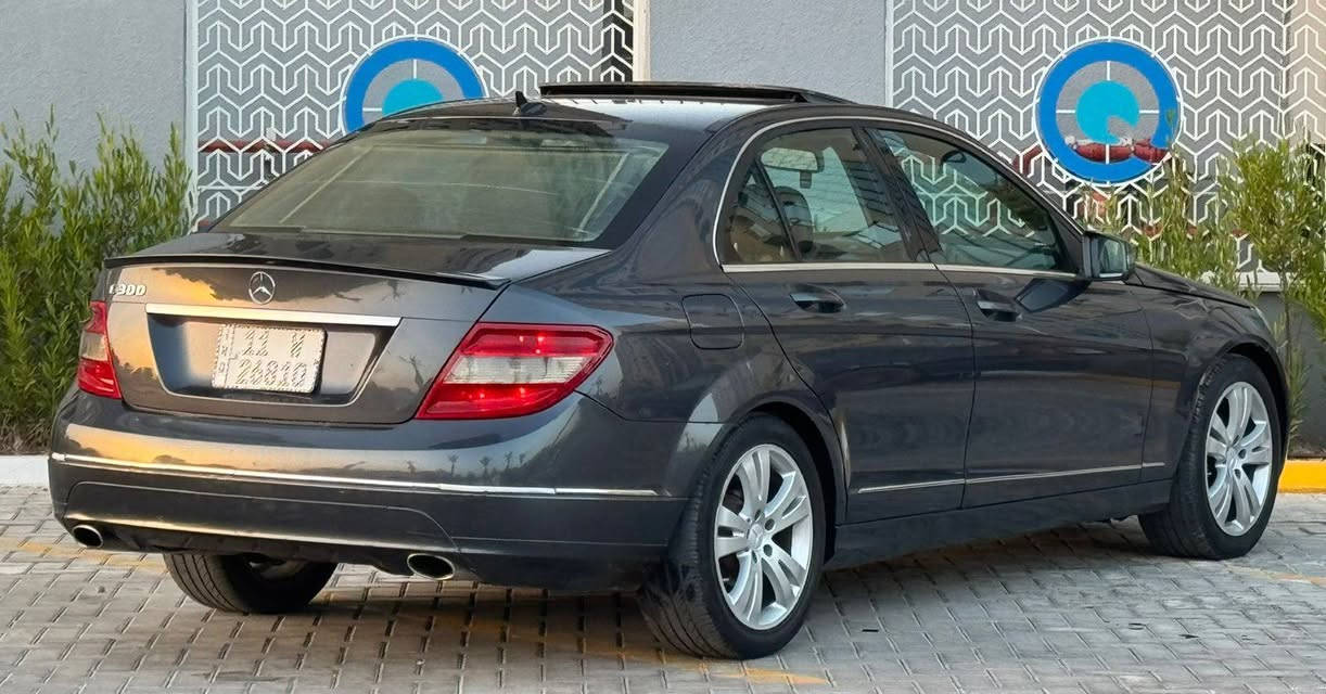 سلام عليكم
للبيع او مراوس برقم شمالي 
مارسدس  C300 
موديل ٢٠١١ محرك ٦ حجم ٣٠٠٠ 
صبغ جاملغ خلفي 
بيبان ٢ كلير 
فتحه سقف كشنات جلد وكهرباء ستيرن كهرباء
 كير محرك شرط  
سنويه جديد 
سعر   ١١٩  
مكانهه بيجي 
***********
