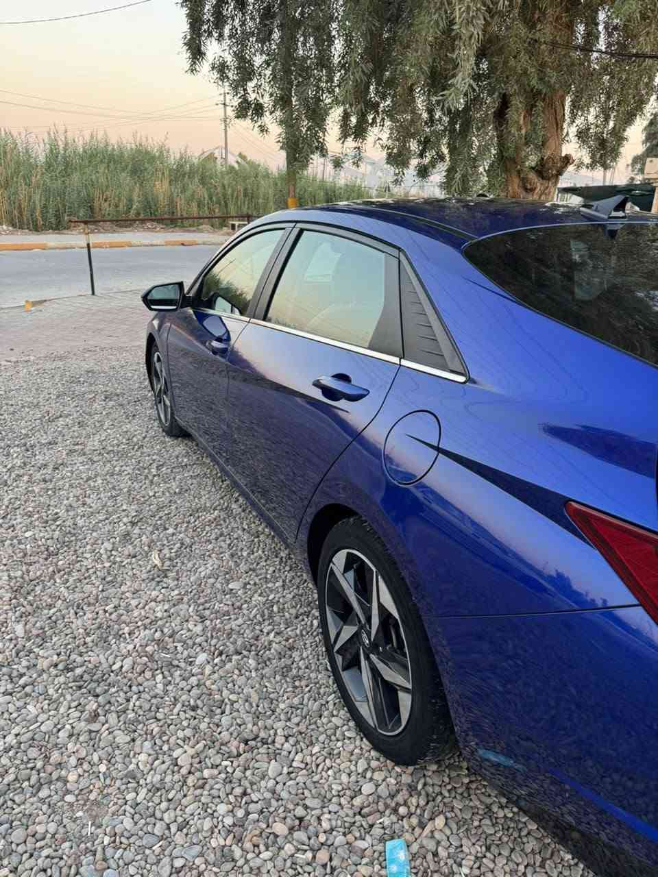 اللهم صل على محمد وال محمد
سلام عليكم هيونداي النترا للبيع كامل تفاصيل صور حادث أمريكا  وداخل العراق تكمه شخوط ومصبوغه بدون ضرر بدون دواخل
✨ موديل 2023
✨ محرك 2.0
✨ أوتوماتيك
✨ فول مواصفات
✨ كشن جلد
✨ كشن كهرباء
✨ تدفئه مقاعد
✨ فتحة سقف
✨ بصمة وتشغيل زر
✨ شاشة + Apple CarPlay وAndroid Auto
✨ شحن لاسلكي
✨ كاميرا وحساسات
✨ رادار وأنظمة أمان متقدمة
✨ LED أمامي وخلفي
✨ سايد بريك كهربائي + Auto Hold
✨ جنوط ألمنيوم
✨ السيارة زيرو / نظيفة جداً
📍 الموقع: بغداد
💰 السعر: 129قابل للتفاوض
📞 للاستفسار والتفاصيل مراسلة/اتصال
***********
