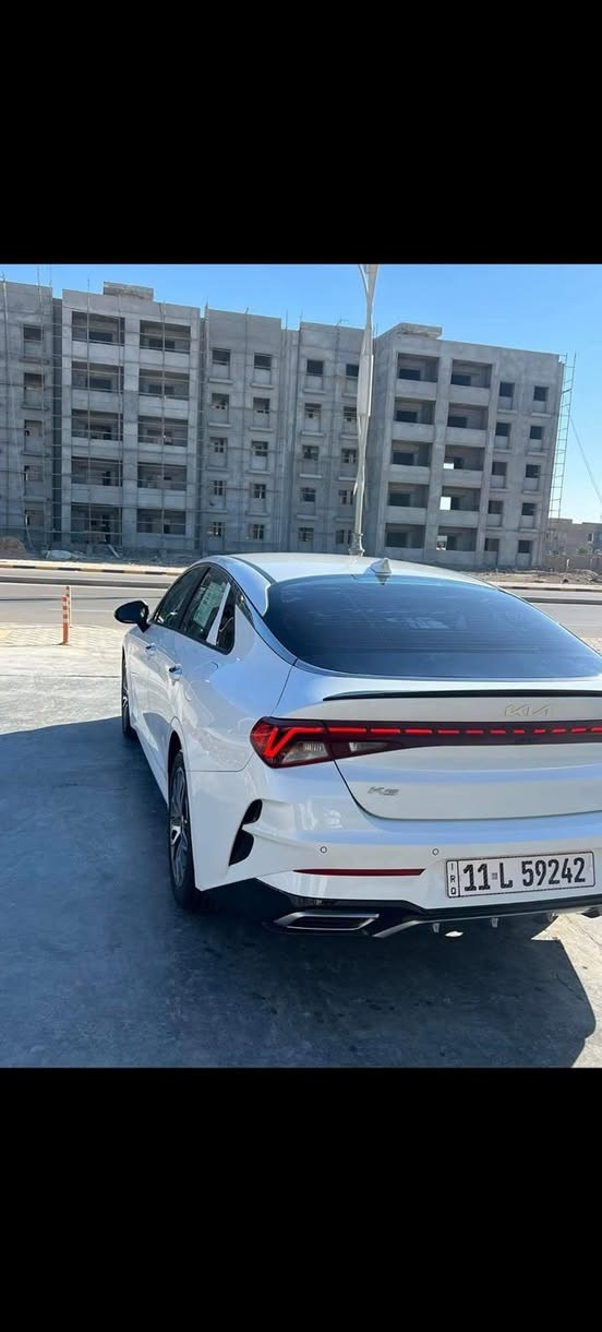 K5 للبيع
موديل 2022 غاز اصل لون ابيض فول مواصفات بدون ثقوب بالقماره  رقم بغداد دولي حره 
💥 رادار امامي

💥 توقف ذاتي

💥لد خلفي 

💥كشنات جلد تدفئه تبريد 

💥كشنات خلفيه تدفئه

💥5 وضعيات قياده

💥 حساسات خلفيه 

💥بصمه وترحيب 

💥 جنطه ذكيه 

💥كش كهربائي

💥 شاشه كبيره بلادي

💥تبريد قطعتين 

بعد بيها هواي مواصفات  قبل شهر بدلت تخم تيارات  
المكان الديوانيه

***********

