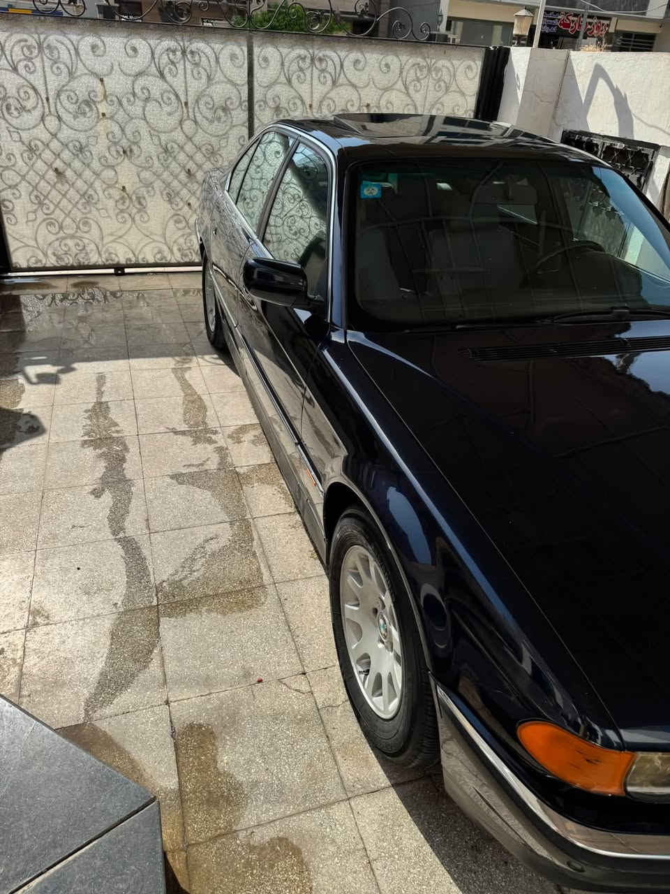 بسم الله الرحمن الرحيم
سلام عليكم
للبيع فقط موديل 97 حجم 740دبل جام 5 بردات داخل جلد رصاصي السياره صبغ عام ألون ازرق غامق صيانة بالكامل رقم إنكليزي بسمي السعر 10000 العنوان بغداد المنصور أو الحارثية التواصل ع الرقم ***********
