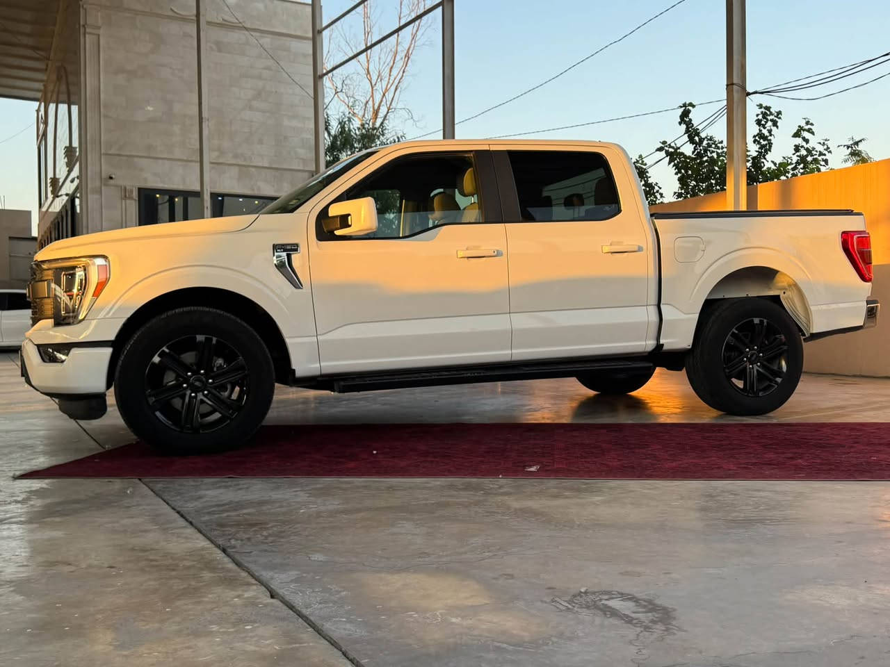 Ford F150 2023
لايتات عدسه شاشه كاميرا تحكم ستيرن 
ماشيه 60 الف ميل 
محرك 5.0 v8 
كير محرك شرط 
قطعه وحده صبغ بدون دواخل بدون ايرباك 
مكان السياره سليمانيه 
سعر 245 ورقه 
***********
