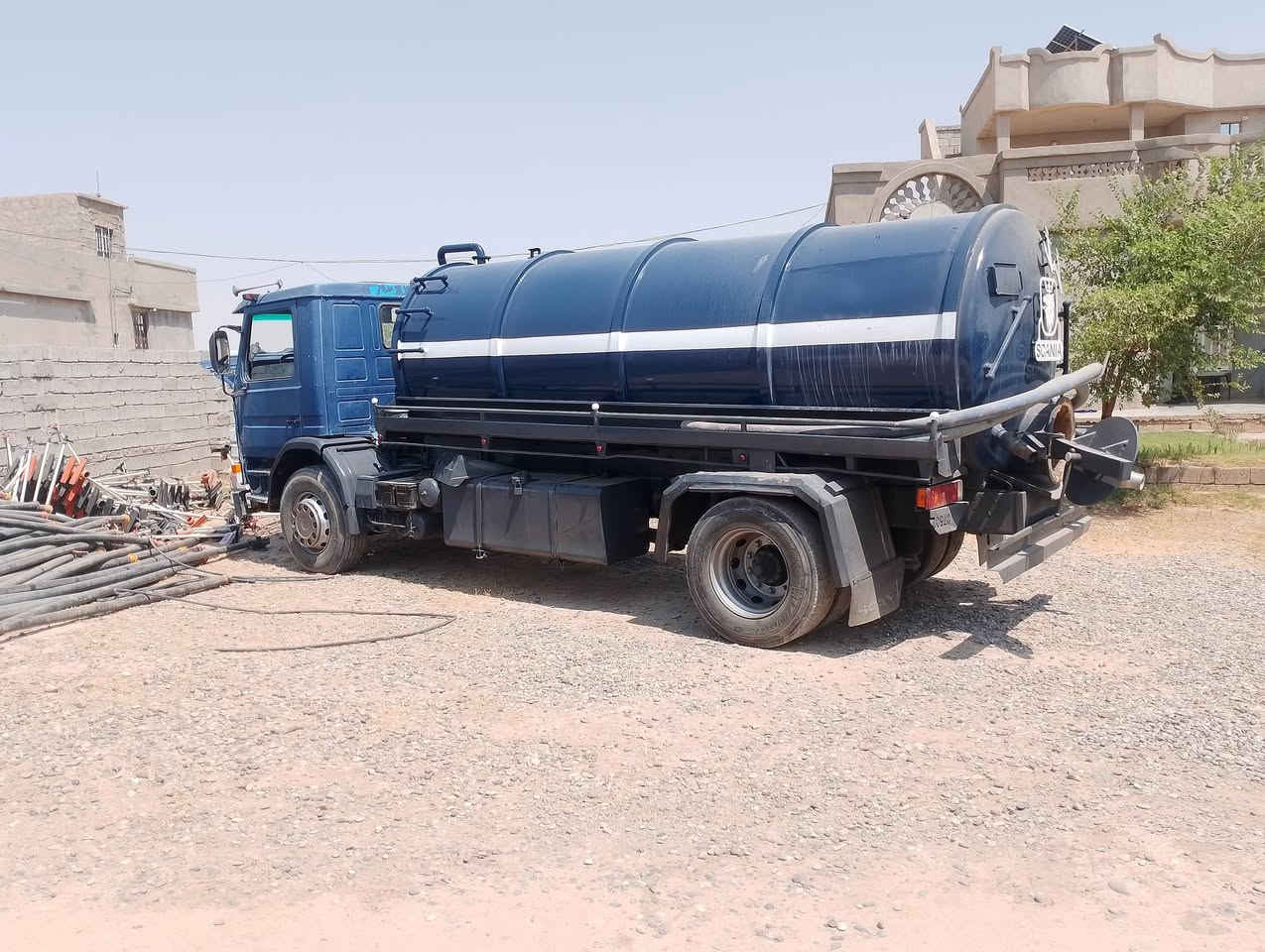 السلام عليكم سكانيا للبيع موديل 91 سياره خير من الله جاهزه للشغل سياره بلاديه السعر 145.  *********** للاتصال
