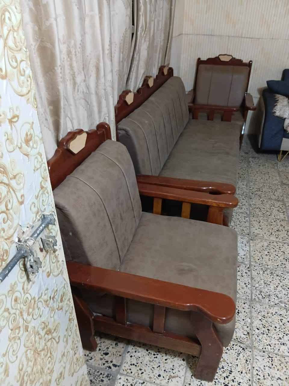 تخم صاج 10مقاعد نظيف كلش ألسعر 150مستعجلين علبيعه عنوان بغداد الحبيبيه ‏‪***********‬‏ الشراي يتصل فقط مكلف بلنشر بغداد, العراق
