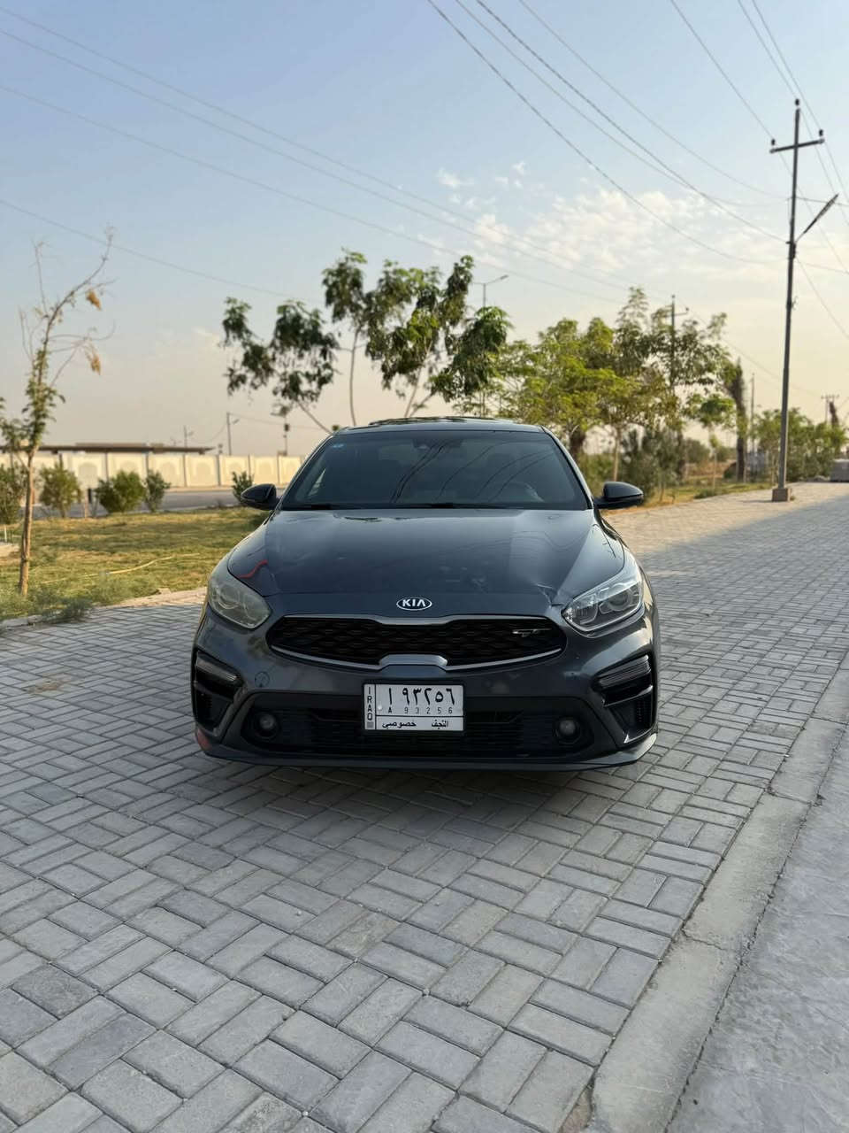 سلام عليكم😍😍
للبيع والمراوس فورتي مديل 2021 وارد امريكي حادثها جاملغ وربع البنيد فول مواصفات جي تي لاين جديده السياره جاهزه من كلشي مكاني بل النجف الاشرف للاستفسار رقمي بي واتساب 

‭***********‬

‭***********‬
