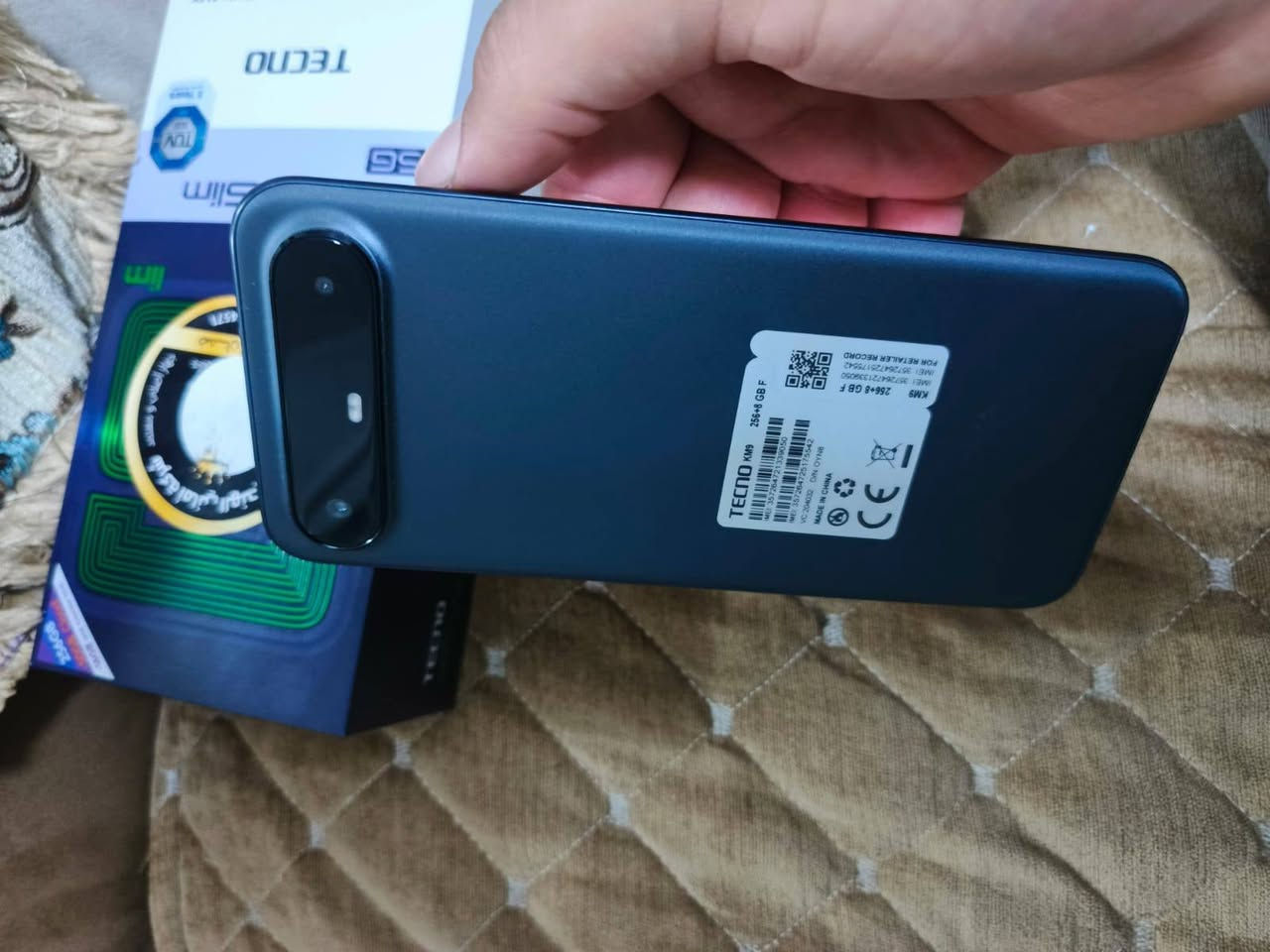 السلام عليكم 
تكنو بوفا سلم 5G ذاكره 256 عشوائيه 16 لون اسود جهاز مكفول جديد مستخدم يوم واحد للبيع او المراوس شعندك نزل مكاني كربلاء لاستفسار واتساب او اتصال ***********
