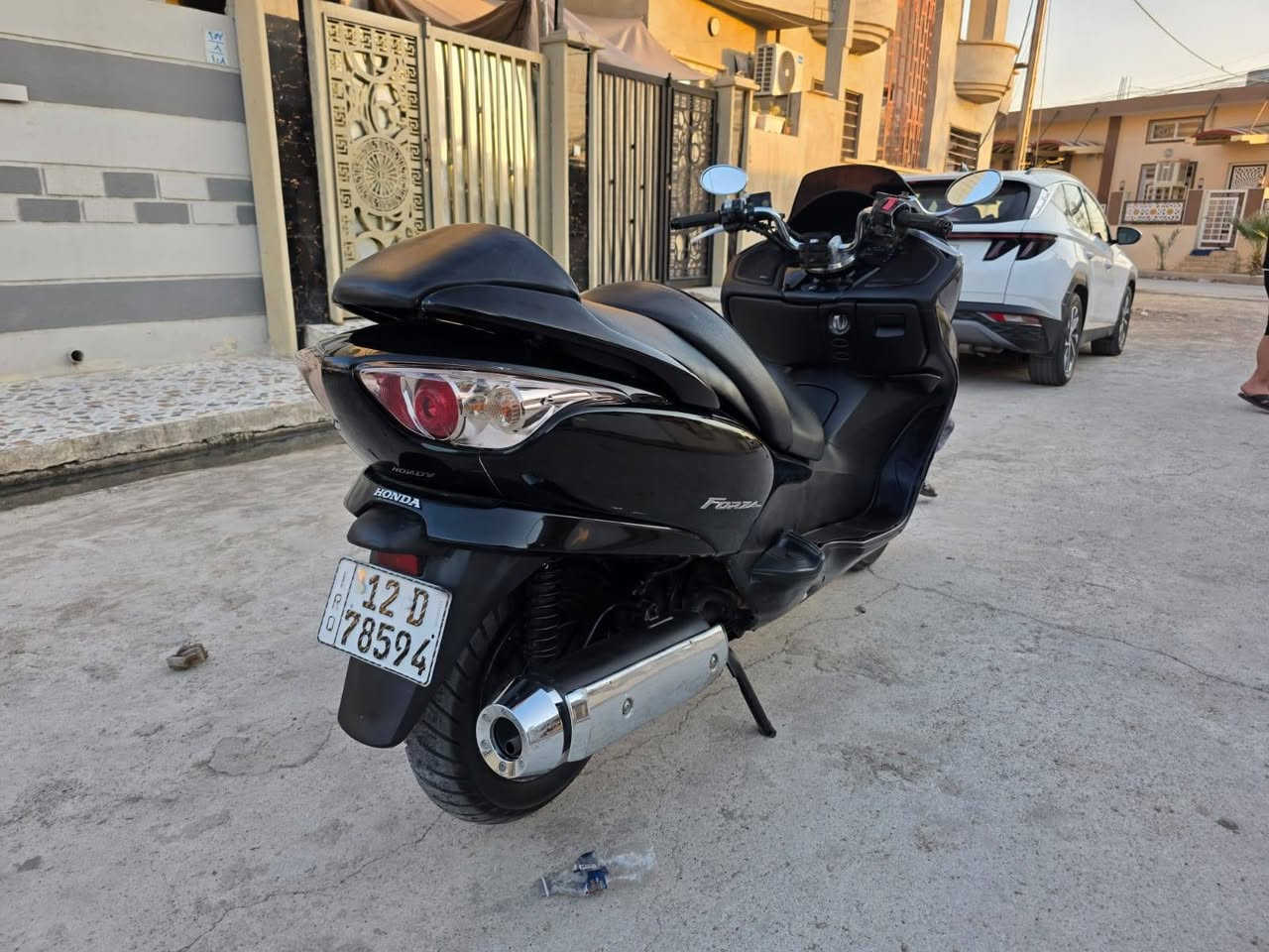 للبيع 
فورزة 0.8
موديل 2005
رقم وسنويه بسمي تحويل ثاني يوم
محرك ما مفتوح وبدون صبغ 
مطور جديد 
السعر 14$ وبيها مجال للطيبين 
عنوان هيما ستي
***********
