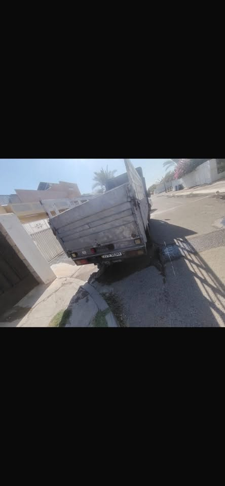 عندي نيسان ٤ طن للبيع موديل ٢٠٠٧ باسمي السنويه ٢٠٣١ نافذه بسعر ١١٥ ورقه للاستفسار *********** بي وات ساب
