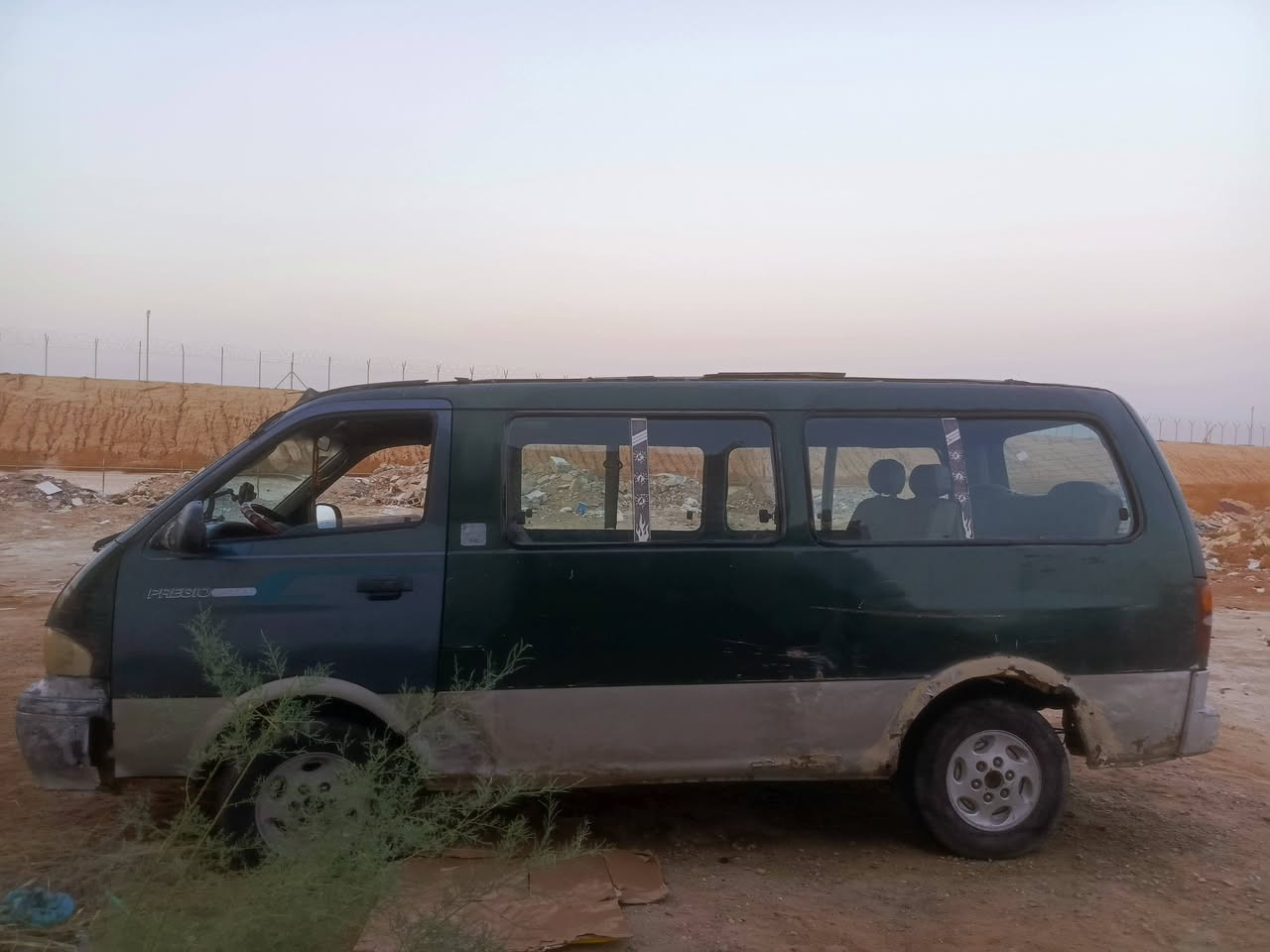 بريجو للبيع موديل 2000 سياحي  محرك مبدل جديد كير مكفول صدر جديد والكشر بي ملاحظات رقم انكليزي سنويه لل2028 رقم بغداد مكانها الانبار الخالدية  سعر 43 وبي مجال مكلف بالنشر للاستفسار اتصل ع هاتف ***********
