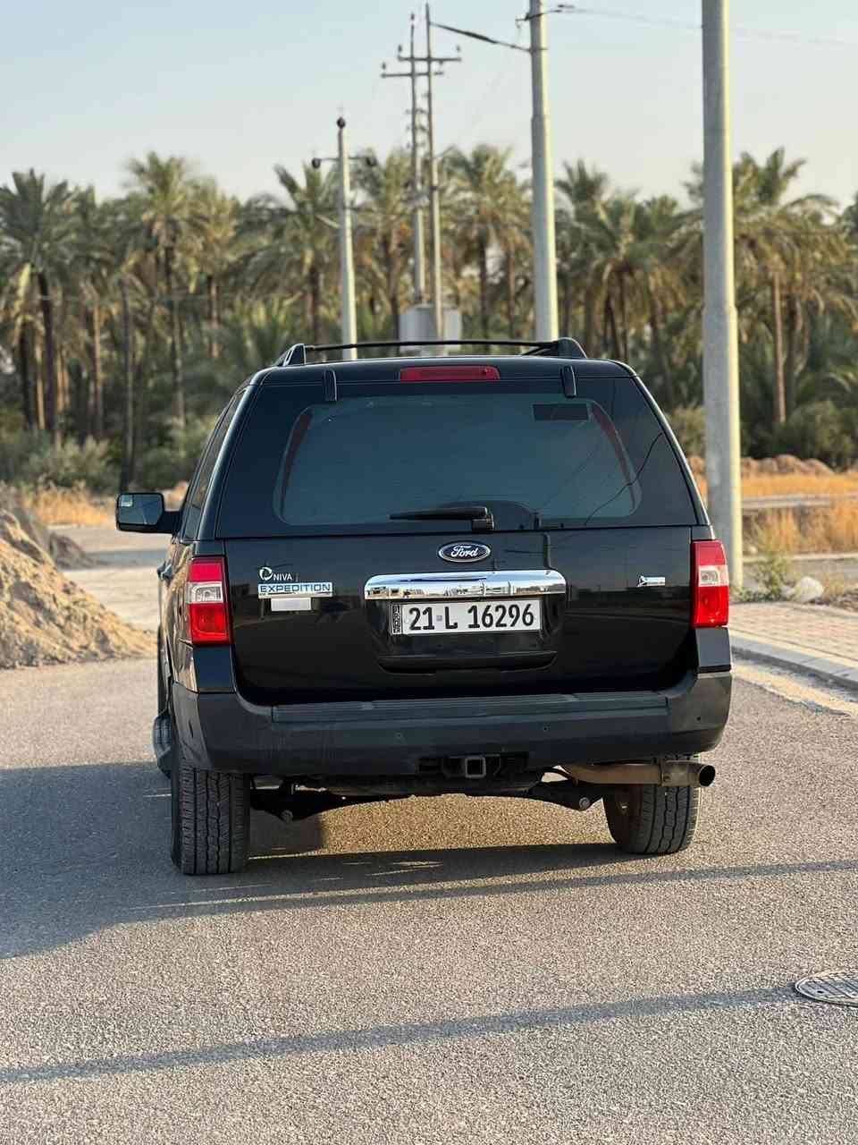 فورد اكسبدیشن شریکەنیڤا مودیل 2014 ماشیە 140الف 
مکفول کفالە عامە مراوسە حسب قناعە التواصل علی رقم ***********
