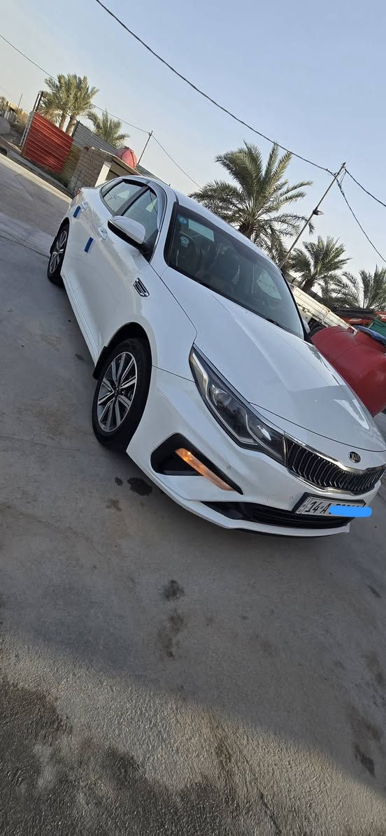 للبيع اوبتما ٢٠١٩ خليجي
محرك ٢٤٠٠ دوش
رقم بصرة الدولي سنوية ٢٠٢٩ وبأسمي
كفاله ماعدا بارد بالجاملغ الخلفي
ماشية ١٠٠ 
مري شفط
تحكم ستيرن
كير سبورت شفتات
ثلاث انظمة قيادة
حساسات امامي وخلفي
دوشمه جلد بالكامل
تدفئة وتبريد 
سيارة جاهزه من كلشي
البصرة - قضاء المدينة
السعر ١٧٥
***********
***********
