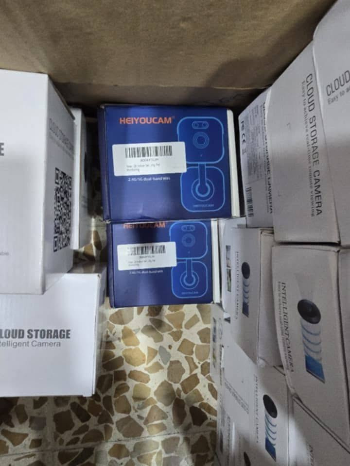 متوفر كاميرات مراقبه اكثر. من 6 نوعيات 
البيع. شلعه 
العدد. متوفر بل 500 قطعه. مشكل. اللي يخدمه يتوصل وتساب. ***********
