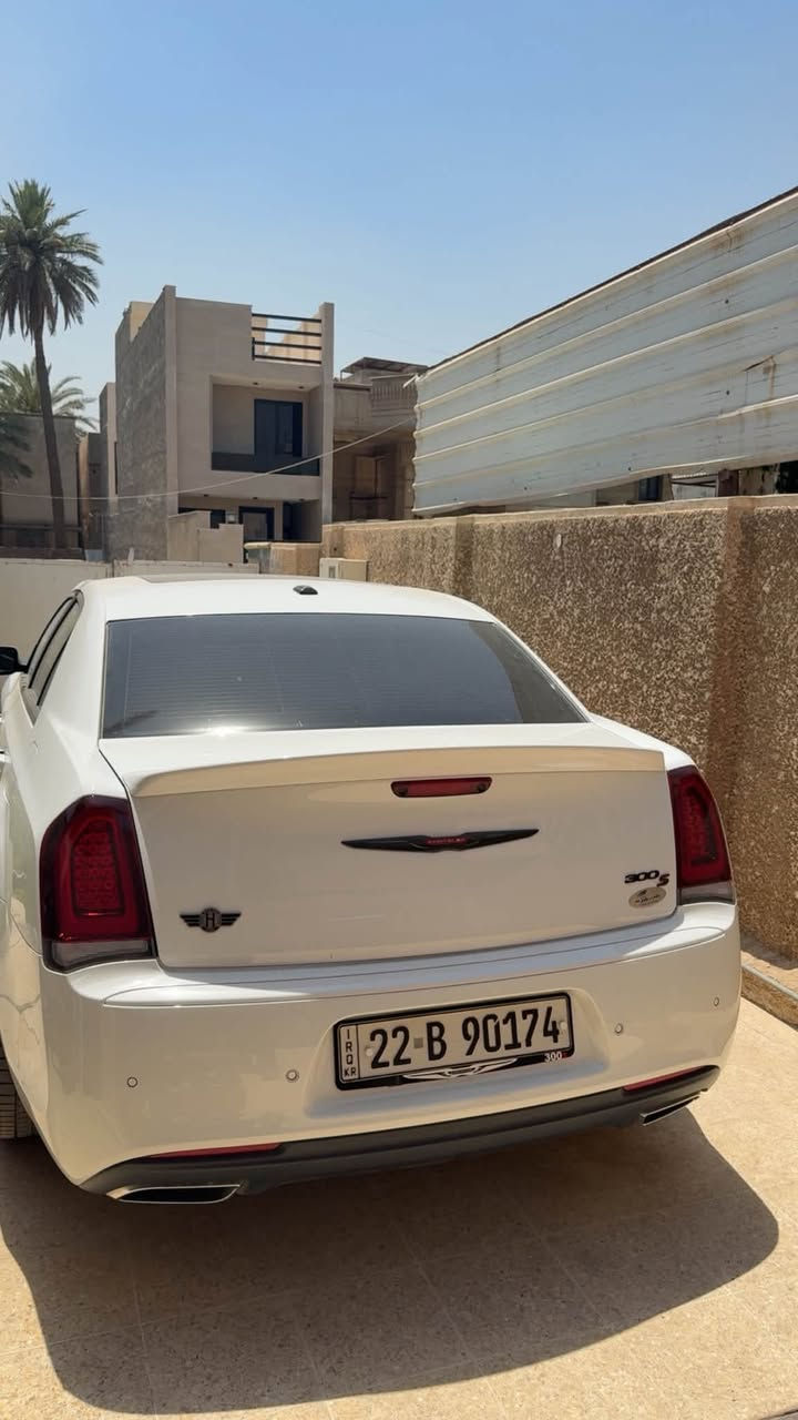 السلام وعليكم 
للبيع كرايسلر S300 وكاله هارلم موديل 2023 
رقم اربيل باسمي 
فول مواصفات 
السعر 385 ورقه وبيها مجال بسيط 
الموقع بغداد حي القادسيه 
للاستفسار ***********
