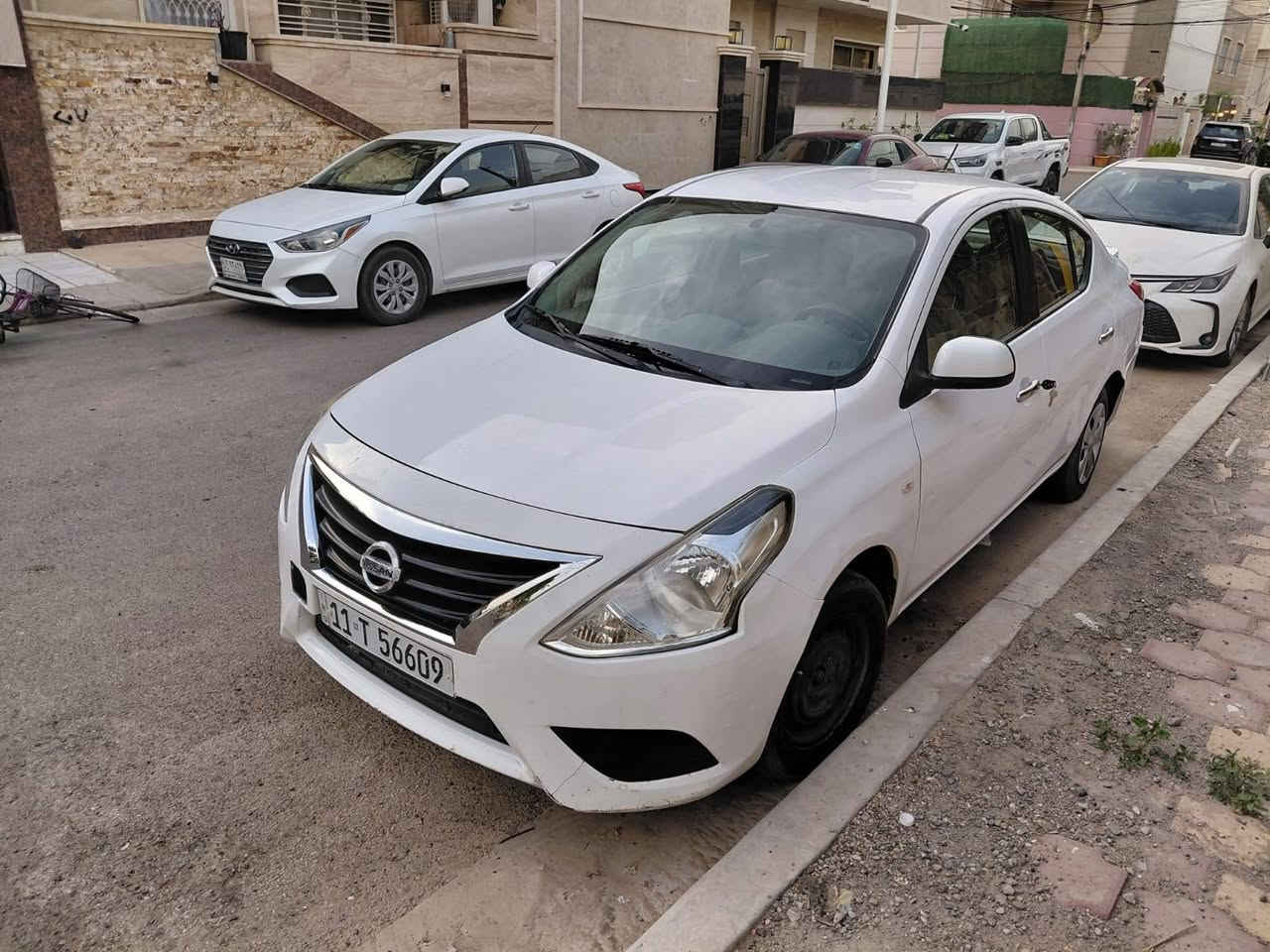 نيسان سني 2019 بيها طخات بسيطة بالبدي
ما معدله ولا بيها بارد على وضعها
تبريد خير من الله 
للبيع ب88 ورقة مجال بسيط جدا 
مكاني بغداد الحرية الدولعي
رقم هاتف ***********

