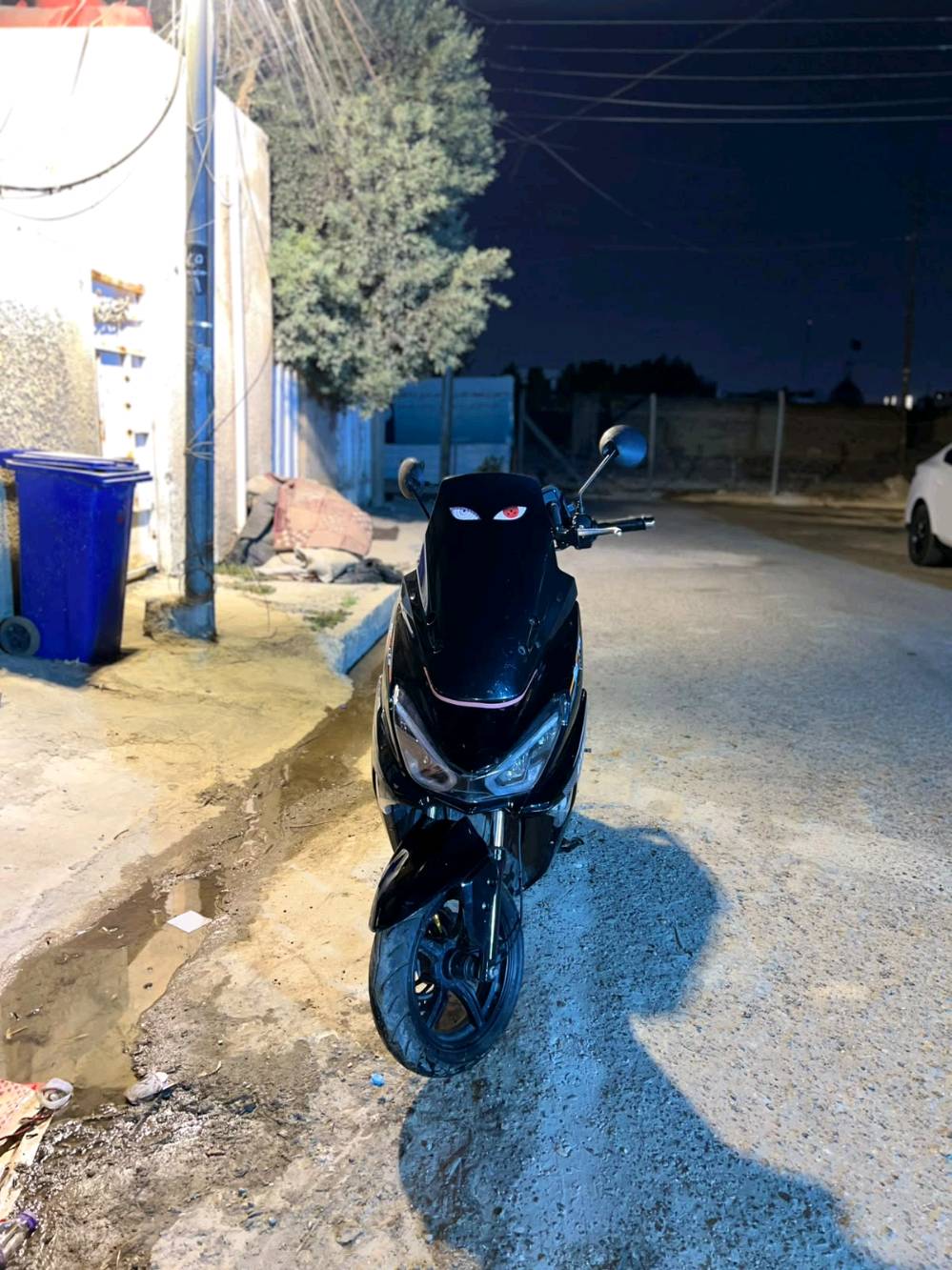 السلام عليكم دراجه للبيع اكس ماكس سترونك مكفوله كفاله عامه كلشي شغال اوراقها موجوده السعر ٥٠٠ وبيها مجال 
واتساب ***********
مكاني بغداد حي الجهاد